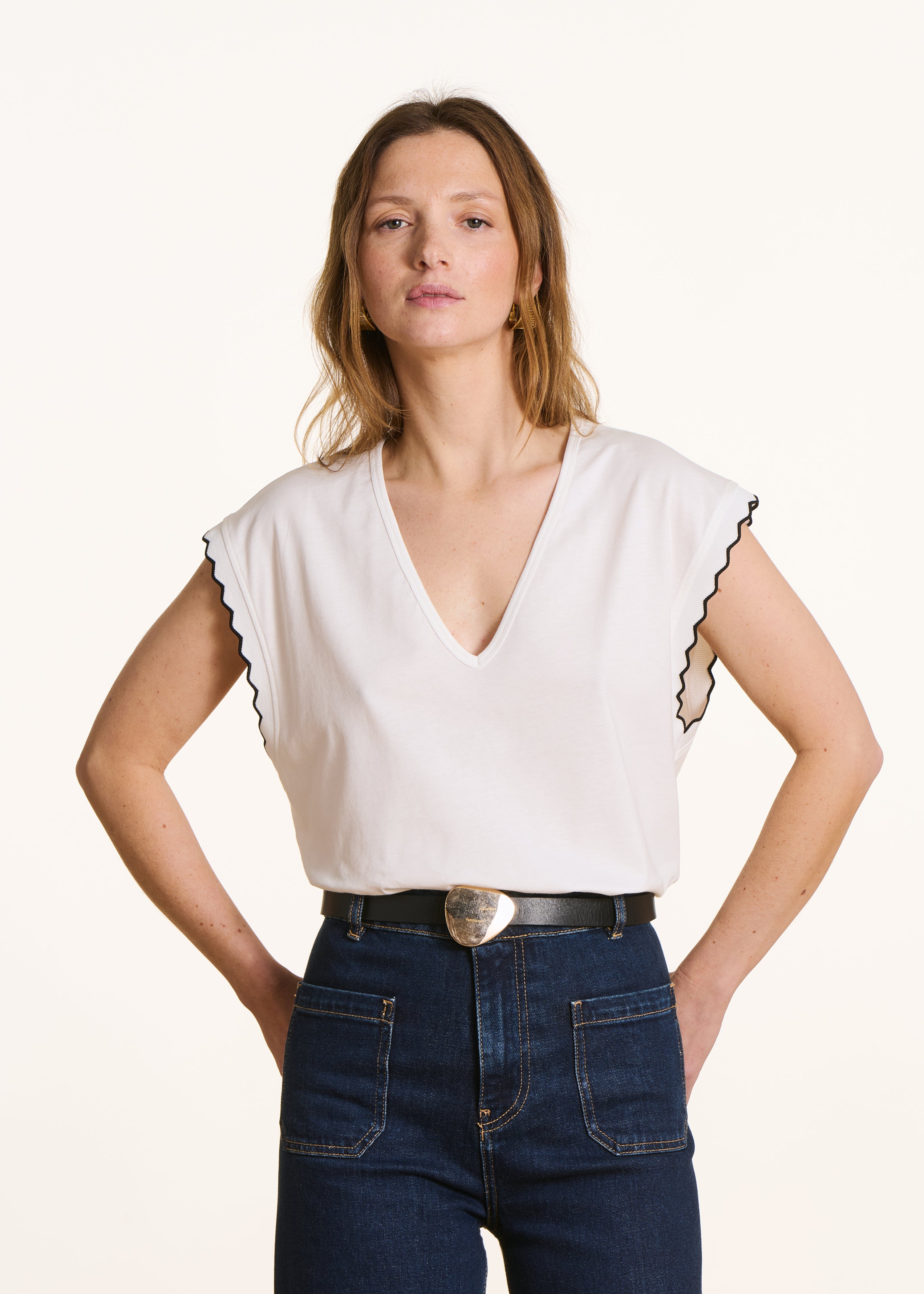 la-f-e-marabout-e-fila-t-shirt-ecru-bio-baumwolle-v-ausschnitt image 1