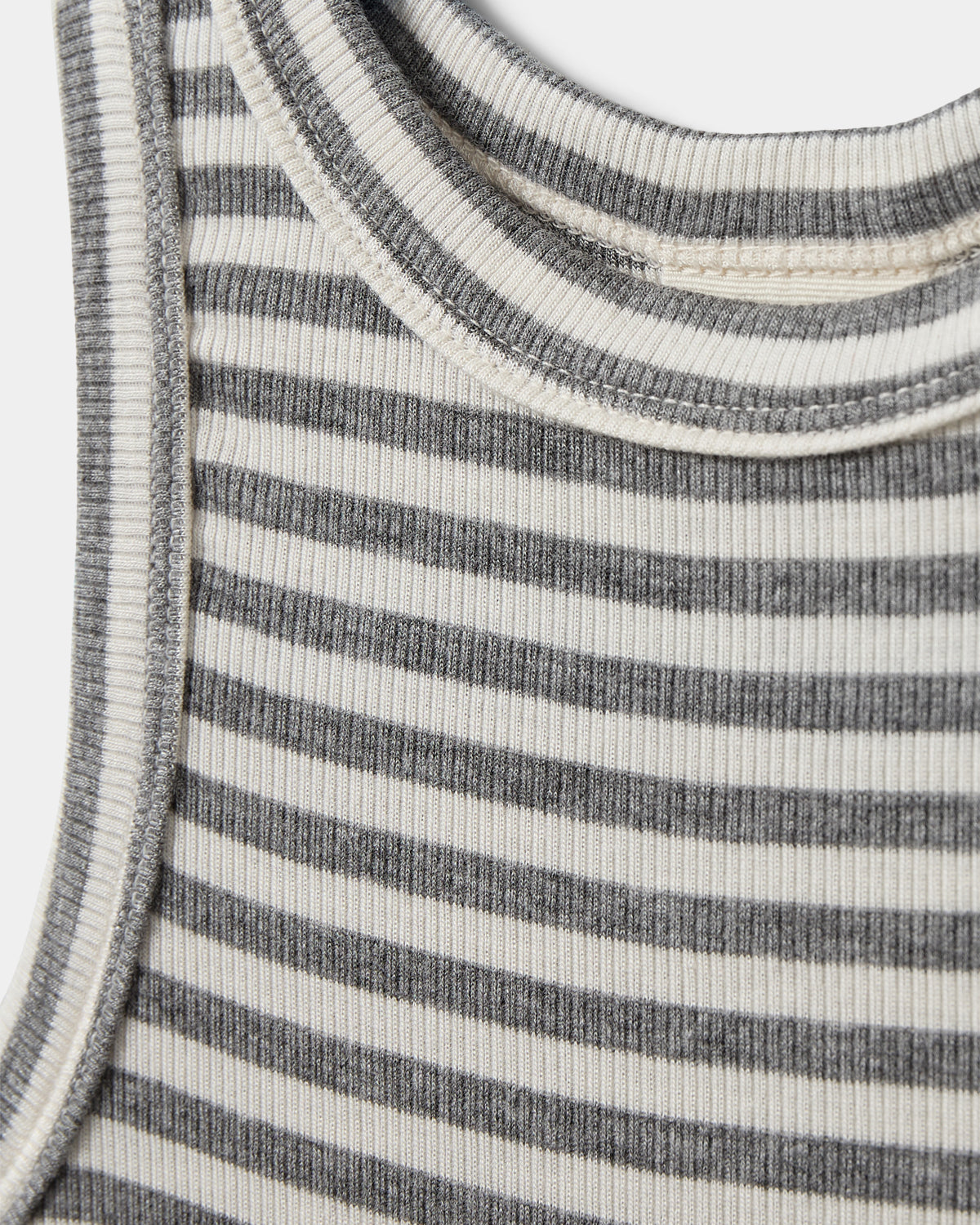 sofie-schnoor-young-julliesy-top-grey-striped-viskose image 3