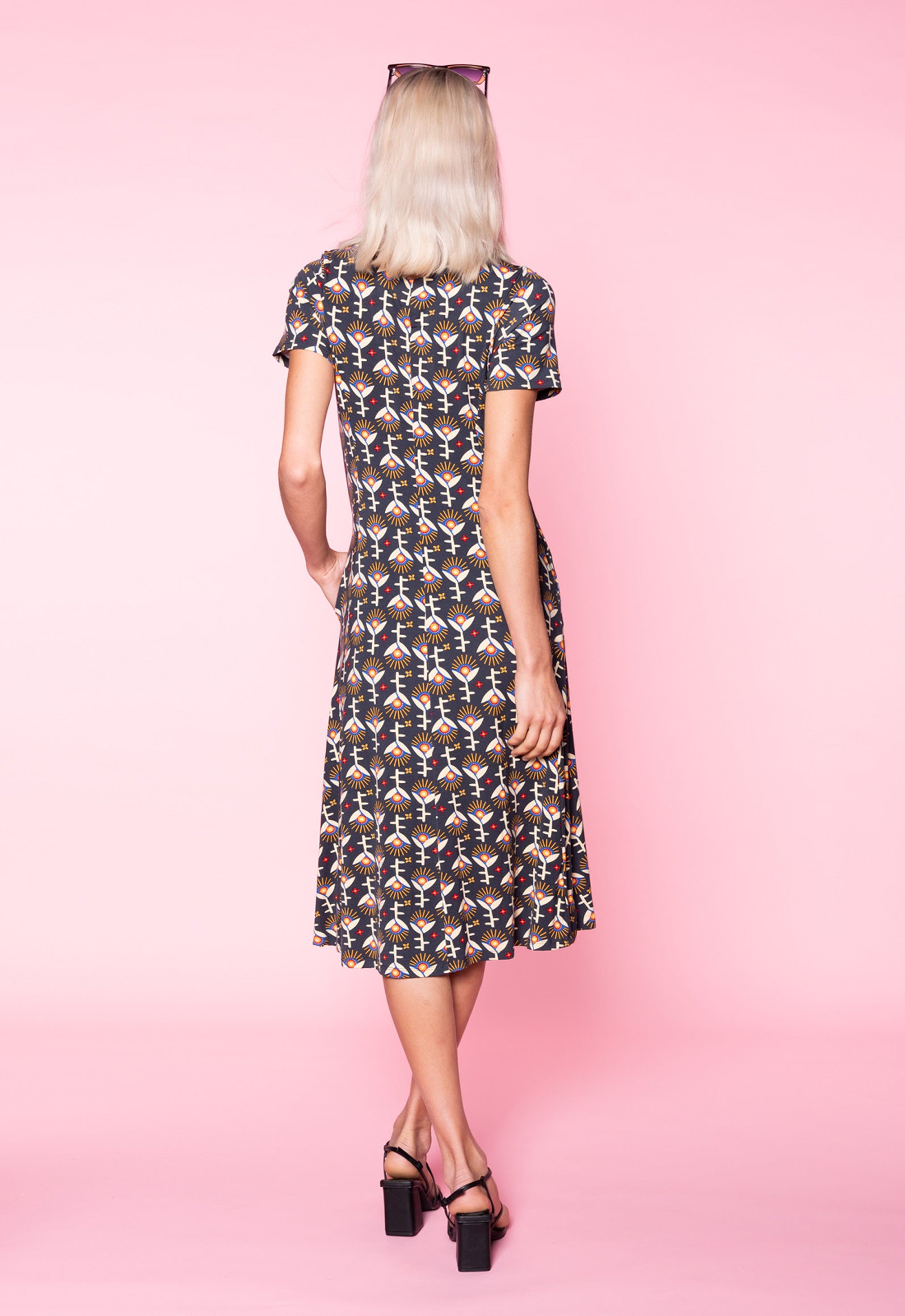 moshiki-dress-i-101-s26dress-v9-maxikleid-110cm-viskose image 4
