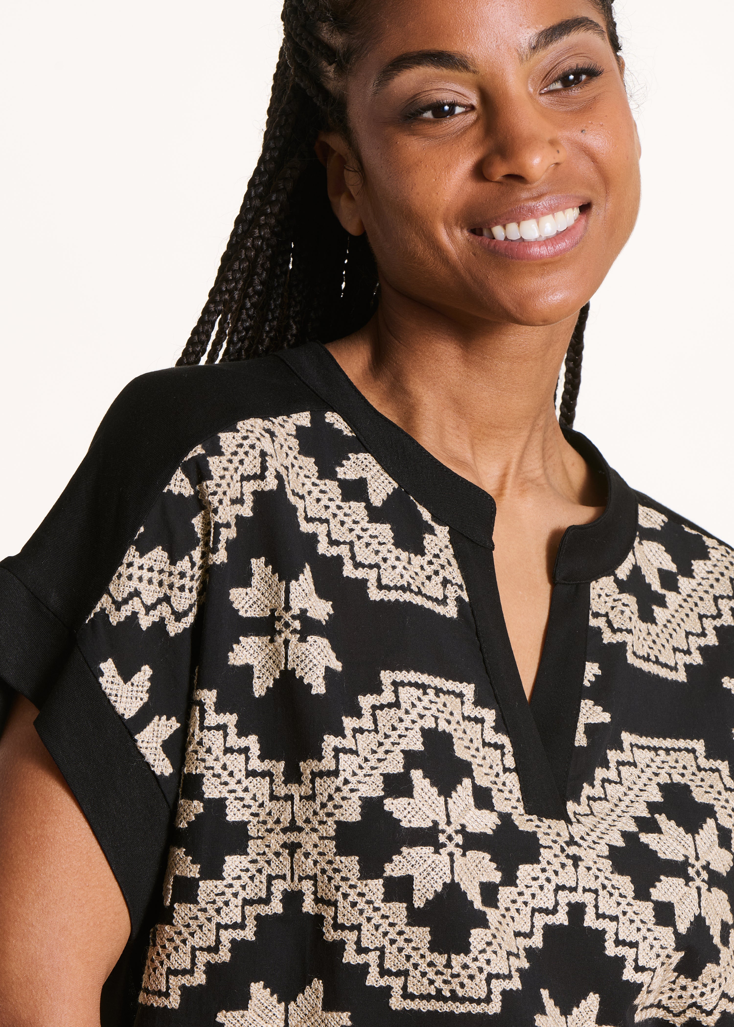 la-f-e-marabout-e-friani-t-shirt-oversize-schwarz-ecru image 5