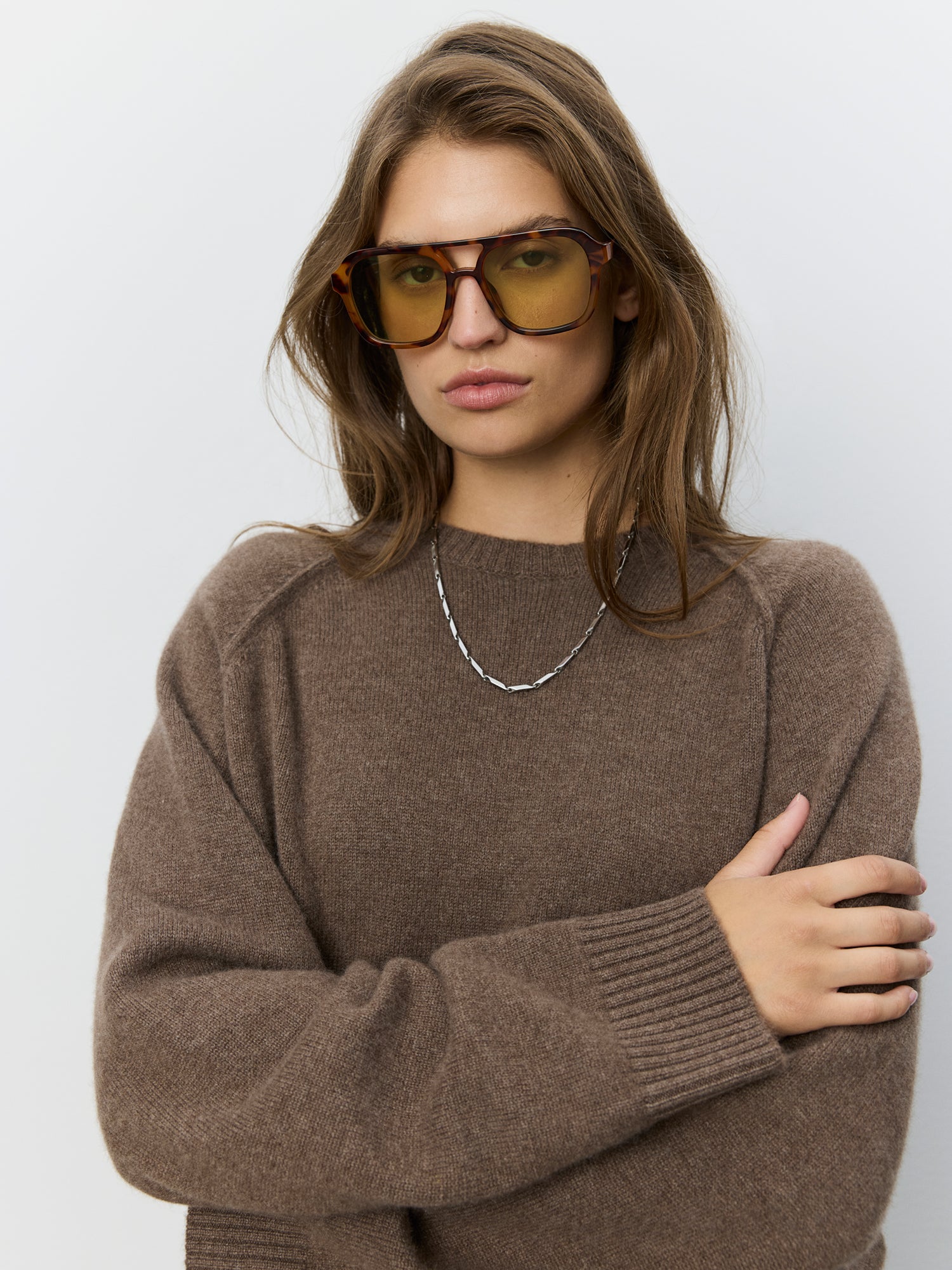 sofie-schnoor-women-floresw-cashmere-pullover-braun-melange image 5