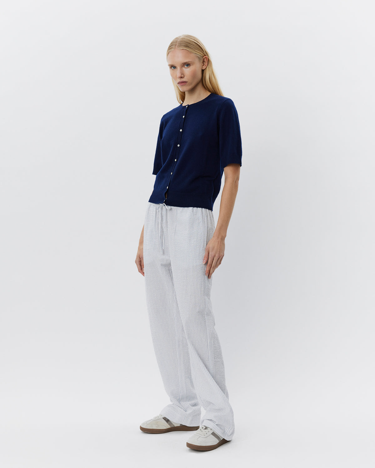 sofie-schnoor-sunasw-cardigan-snos544-wolle-navy image 4