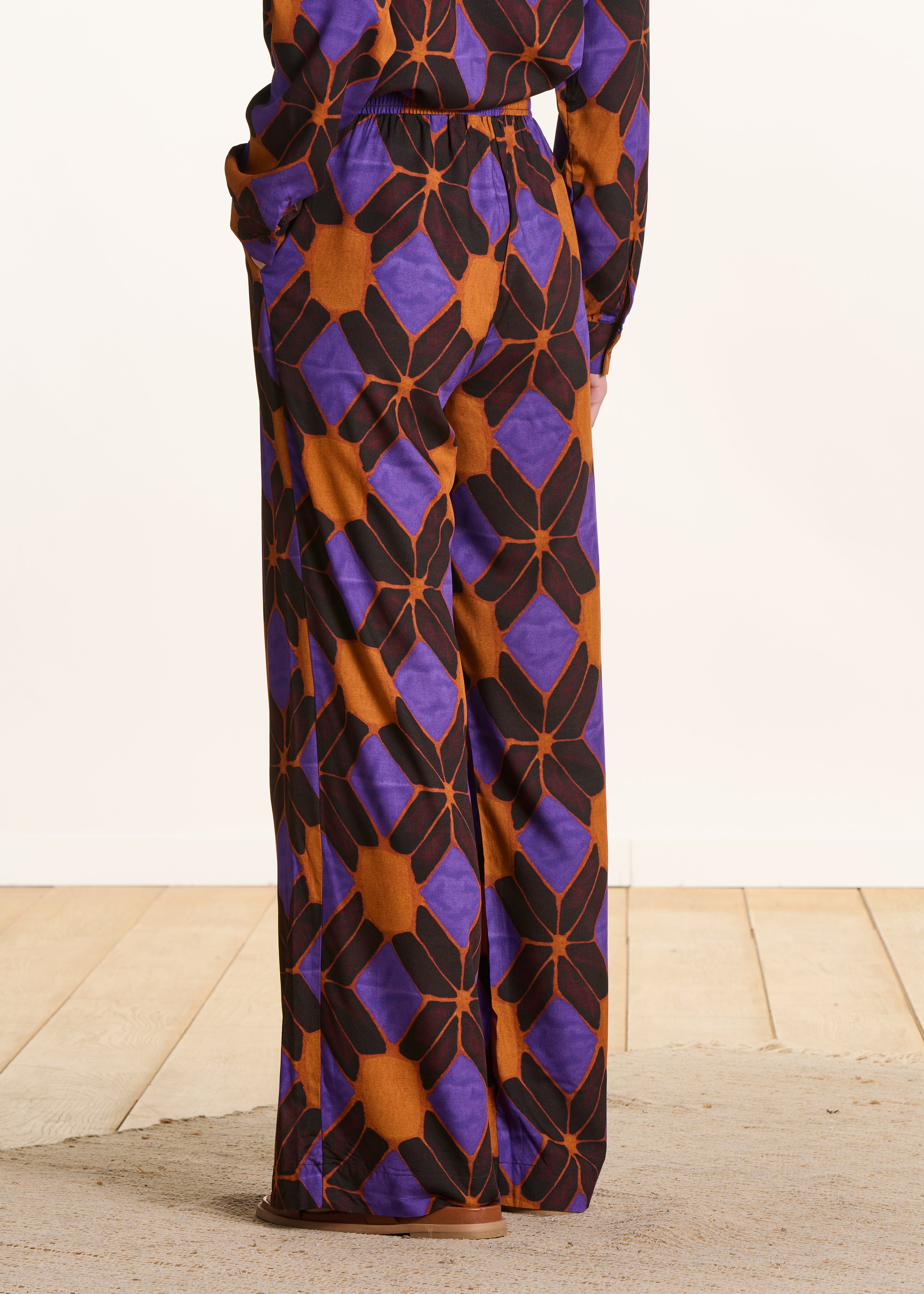 la-f-e-marabout-e-hose-orange-violett-weit-mit-print image 3