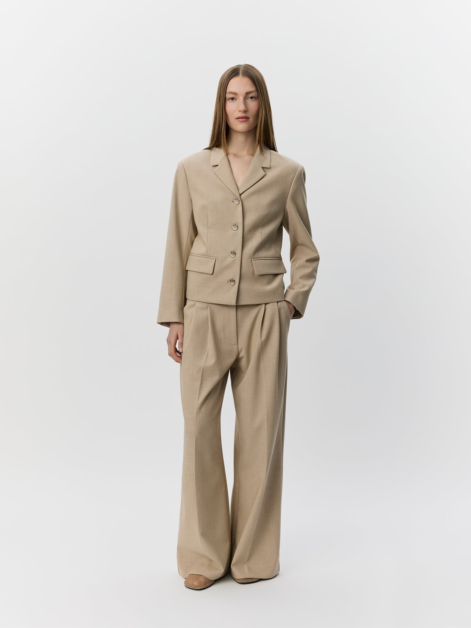 sofie-schnoor-women-ellysw-kurzblazer-light-sand image 2