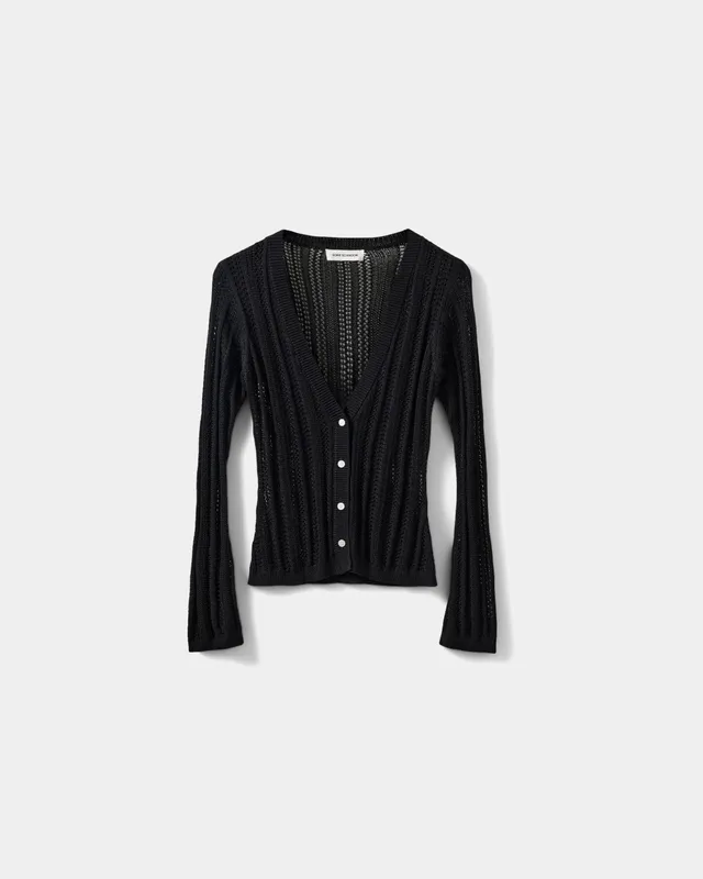 sofie-schnoor-women-ayrasw-strick-cardigan-schwarz-v-ausschnitt image 1