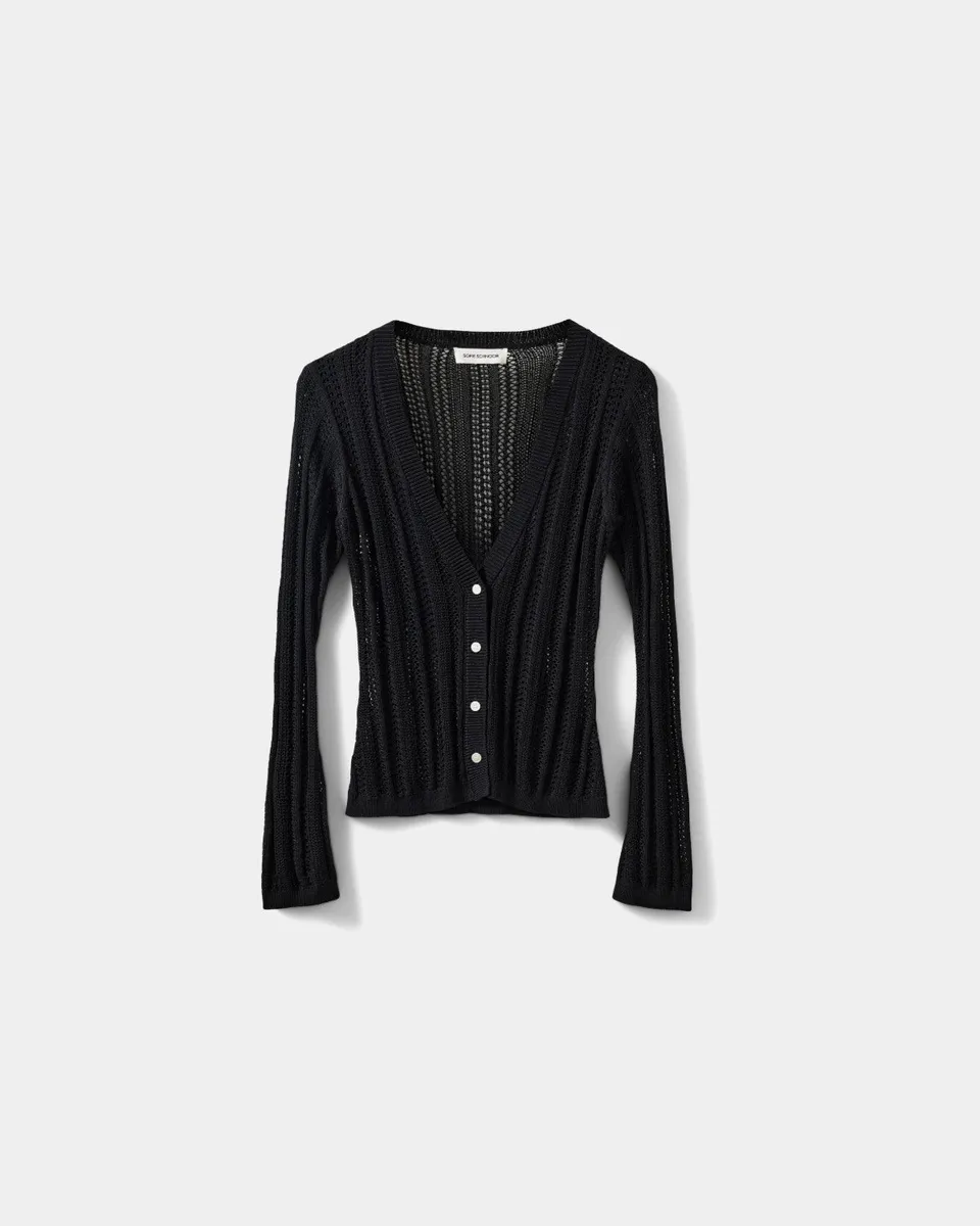 sofie-schnoor-women-ayrasw-strick-cardigan-schwarz-v-ausschnitt image 1