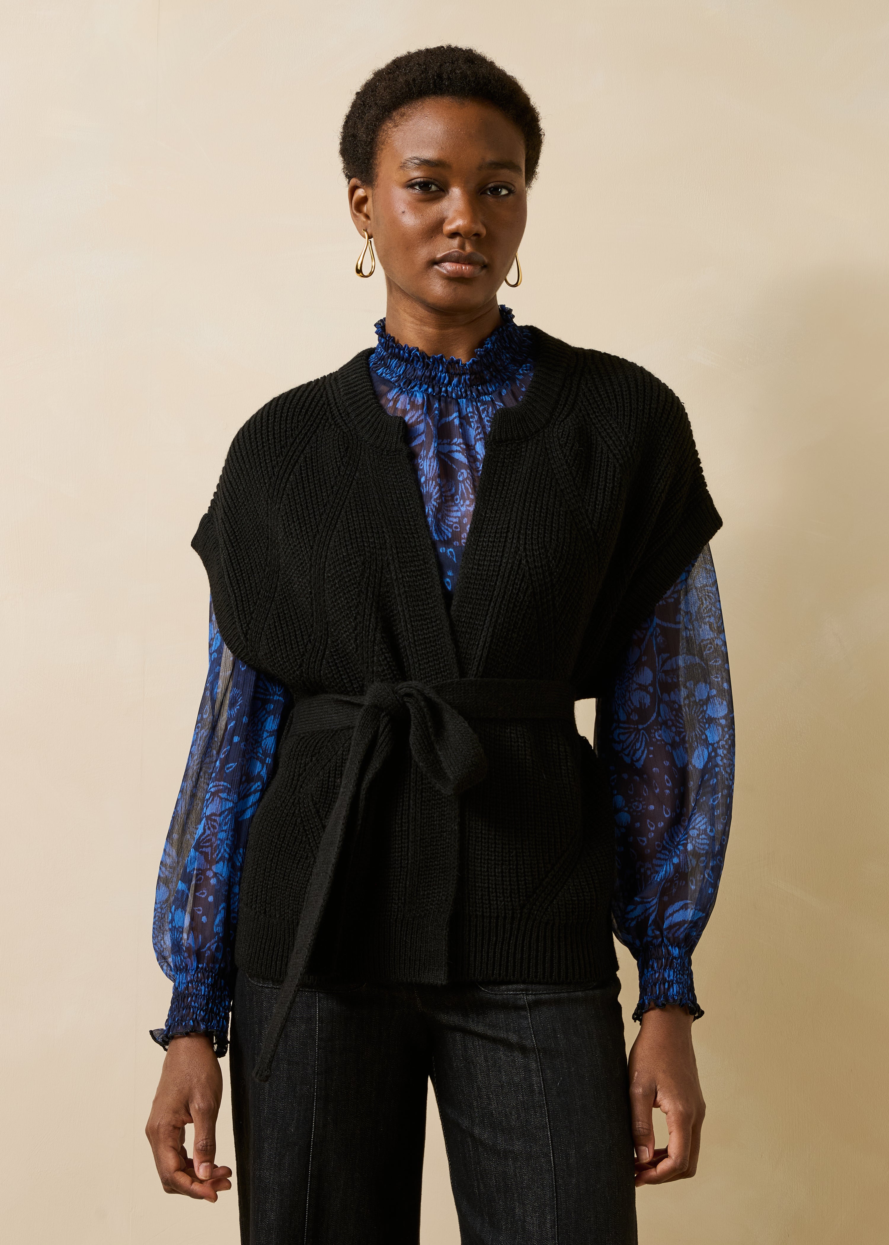 la-f-e-marabout-e-gloset-strickweste-schwarz-wolle image 1