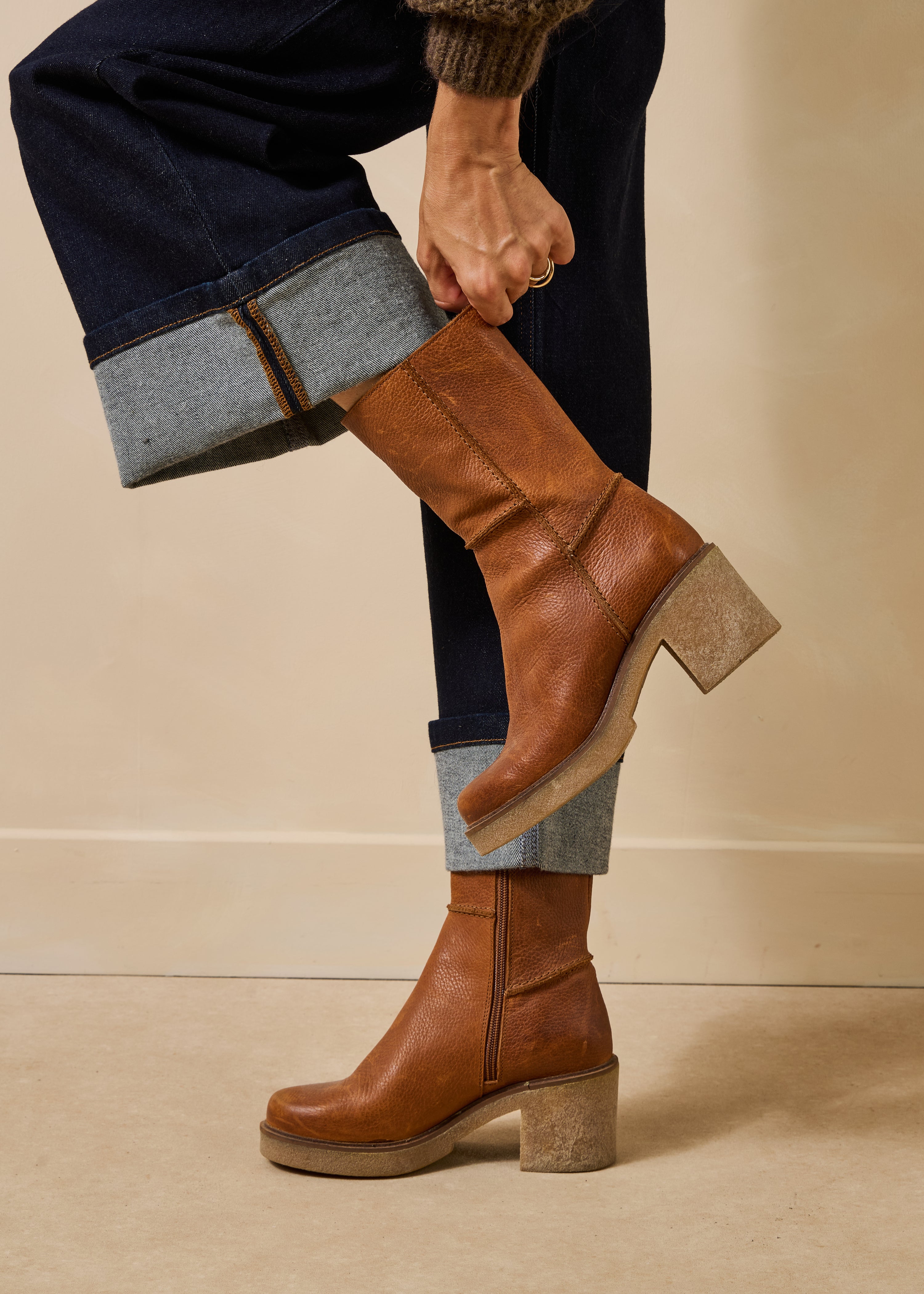 la-f-e-marabout-e-tansu-stiefeletten-camel-leder-absatz image 2