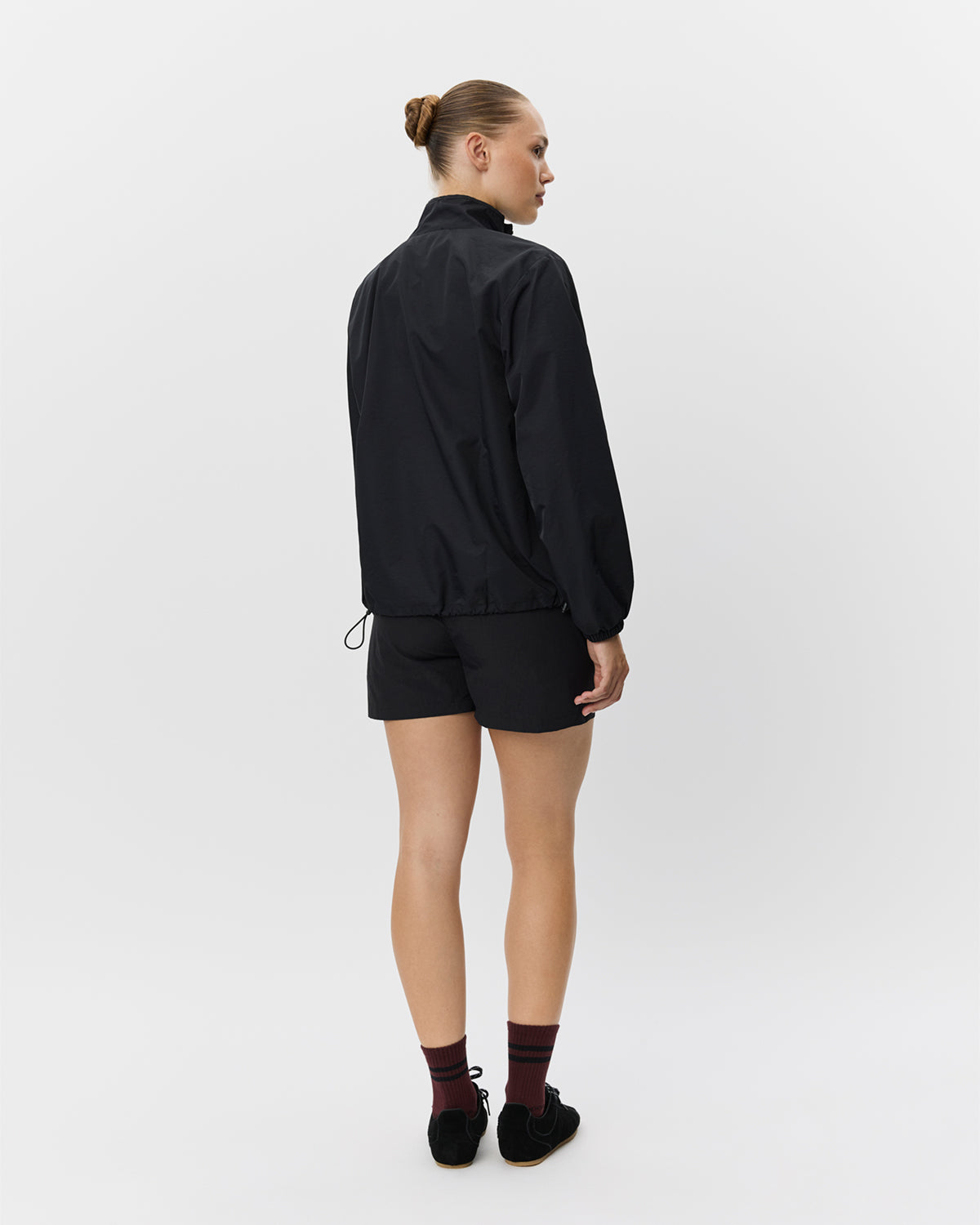sofie-schnoor-sport-emmalisw-jacke-schwarz-polyamid image 4