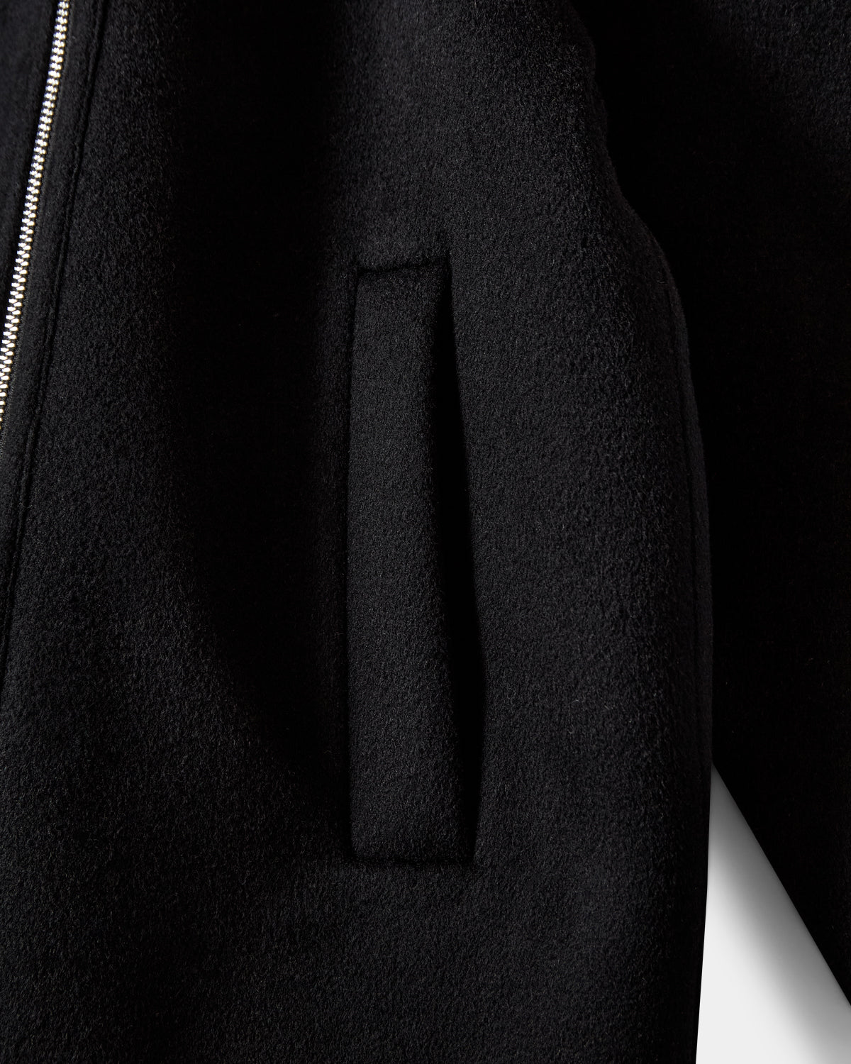 sofie-schnoor-icon-014-funnel-neck-jacke-wolle-schwarz image 7
