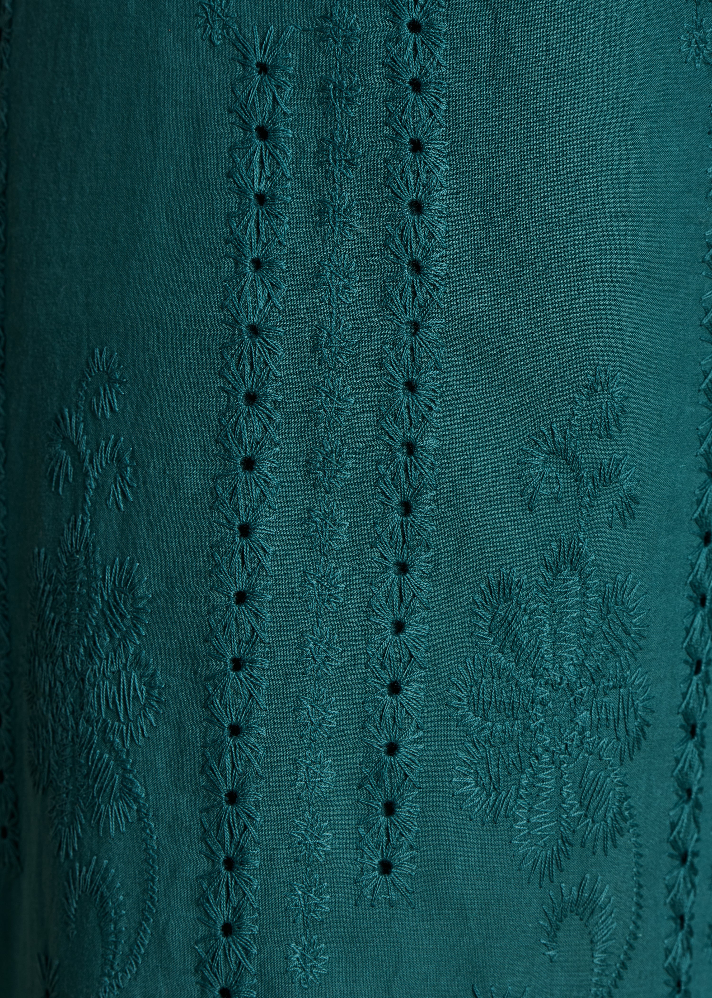 la-f-e-marabout-e-vlomee-overall-gr-n-broderie-weites-bein image 3