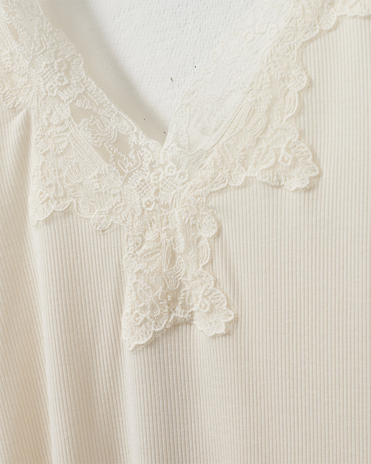 sofie-schnoor-women-danillasw-top-off-white-spitze image 7