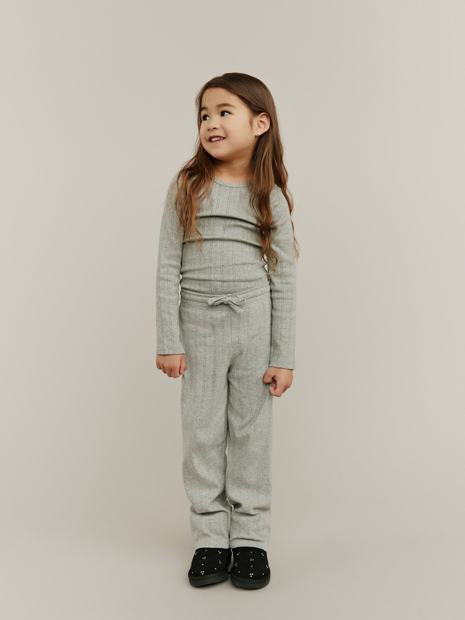 sofie-schnoor-kids-petriciasy-pointelle-langarmshirt-grey-melange-bio image 2