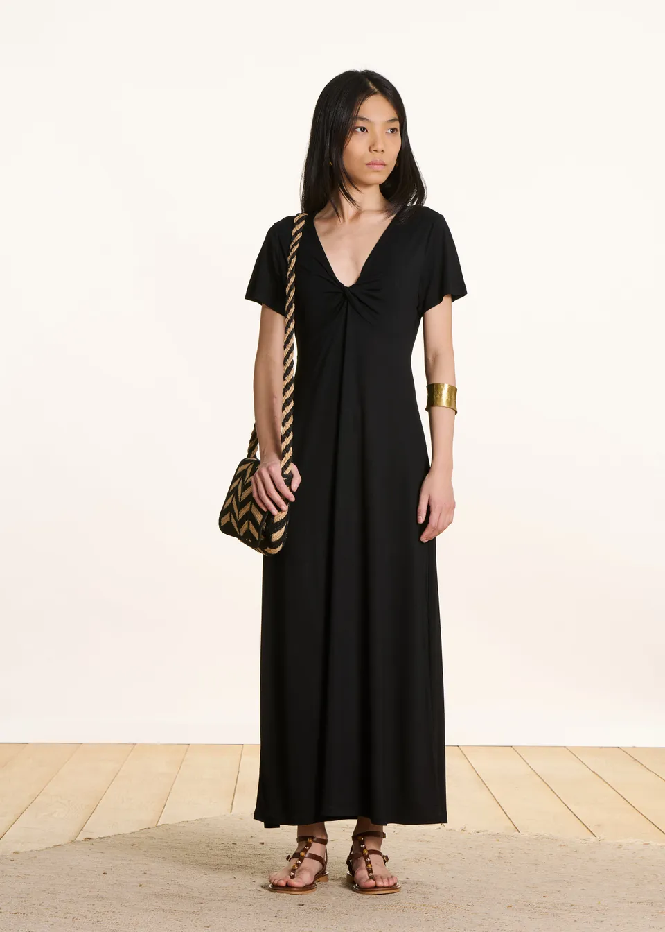 la-f-e-marabout-e-fisca-langes-kleid-schwarz-v-ausschnitt-viskose image 1