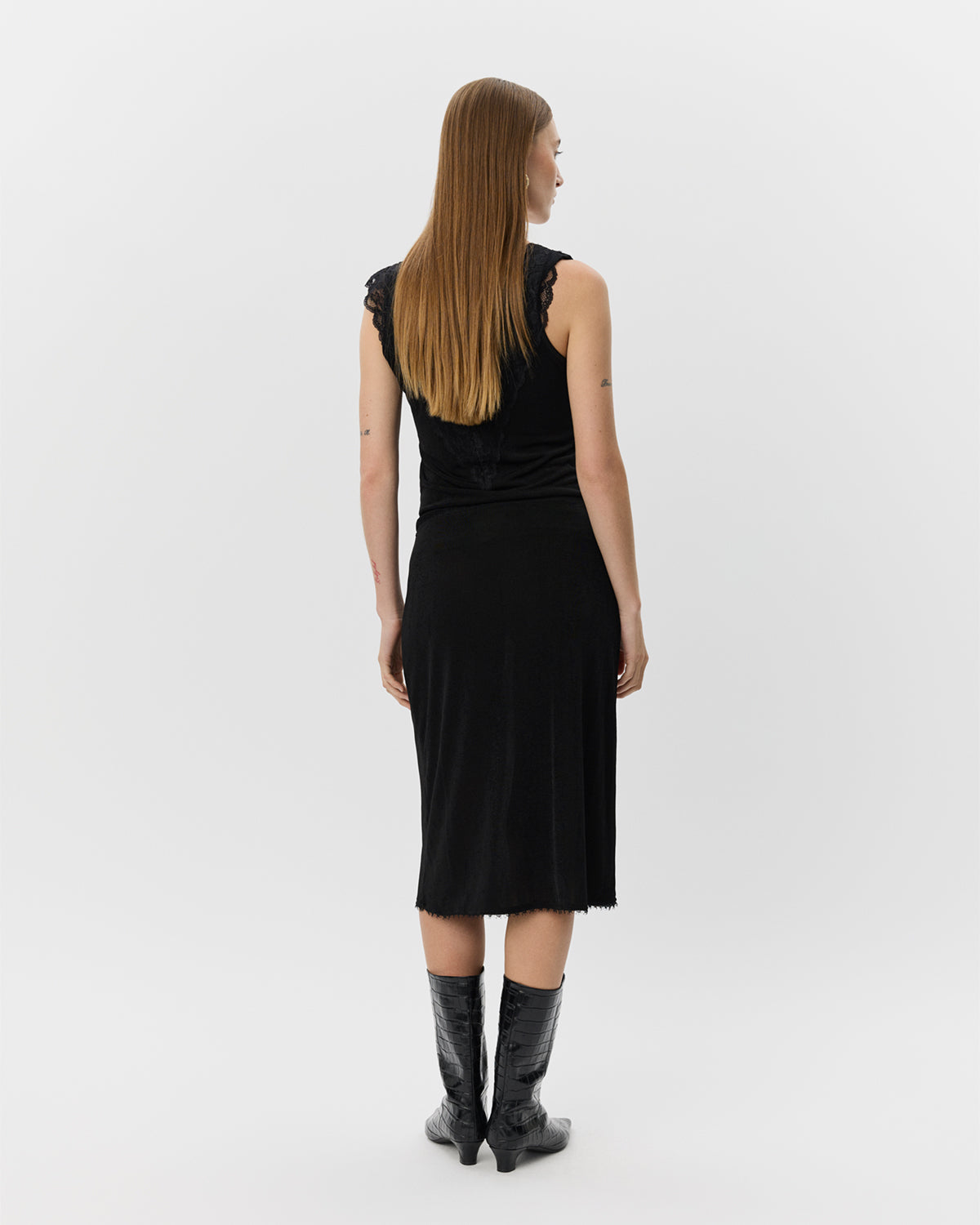 sofie-schnoor-women-marlasw-s254371-rock-schwarz-spitze image 4