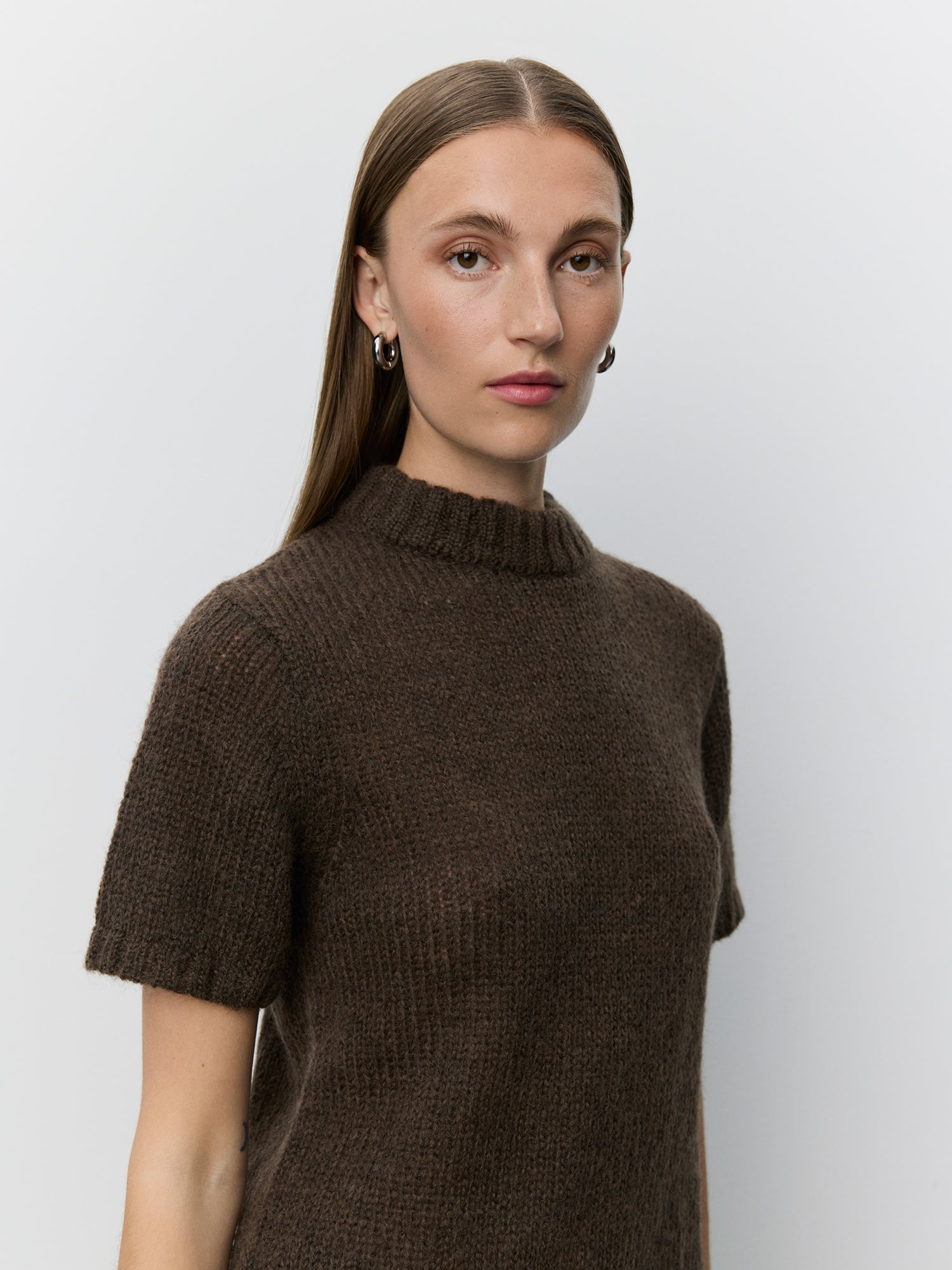 sofie-schnoor-women-sagasw-strickpullover-dunkelbraun-kurzarm image 5