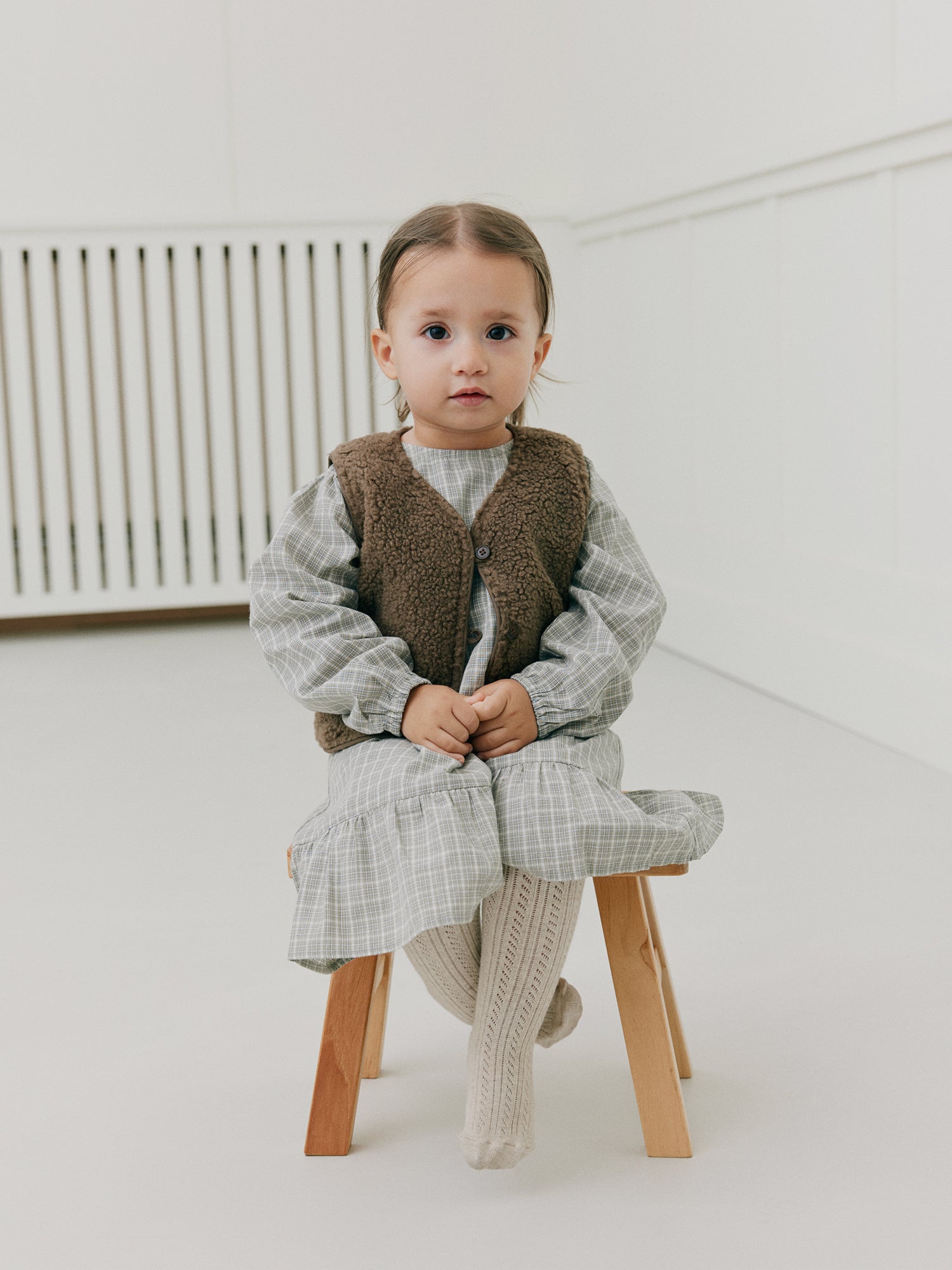 sofie-schnoor-rebakb-weste-kids-hellbraun-teddy-gr-86 image 5