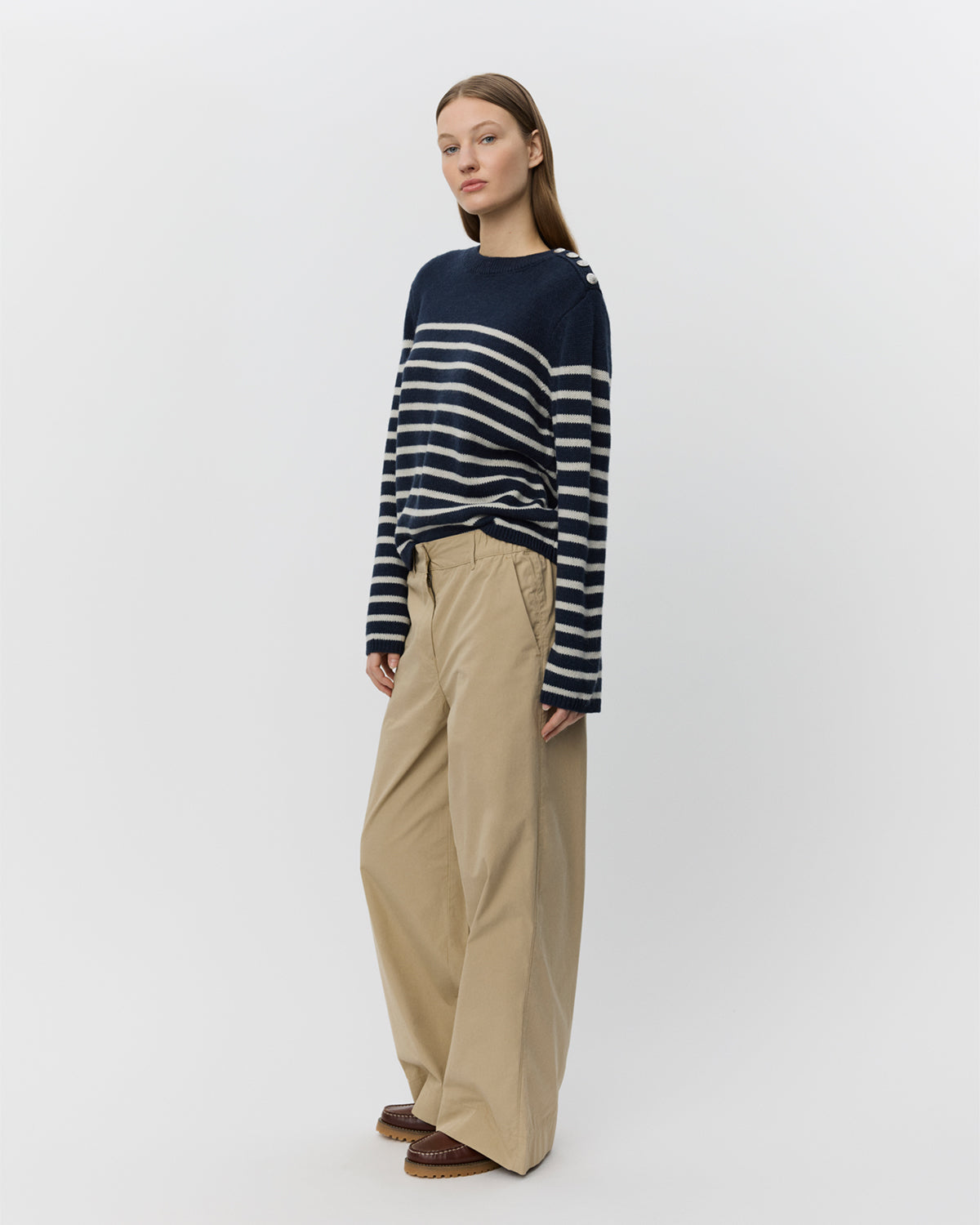 sofie-schnoor-tildasw-pullover-navy-gestreift-wolle image 3