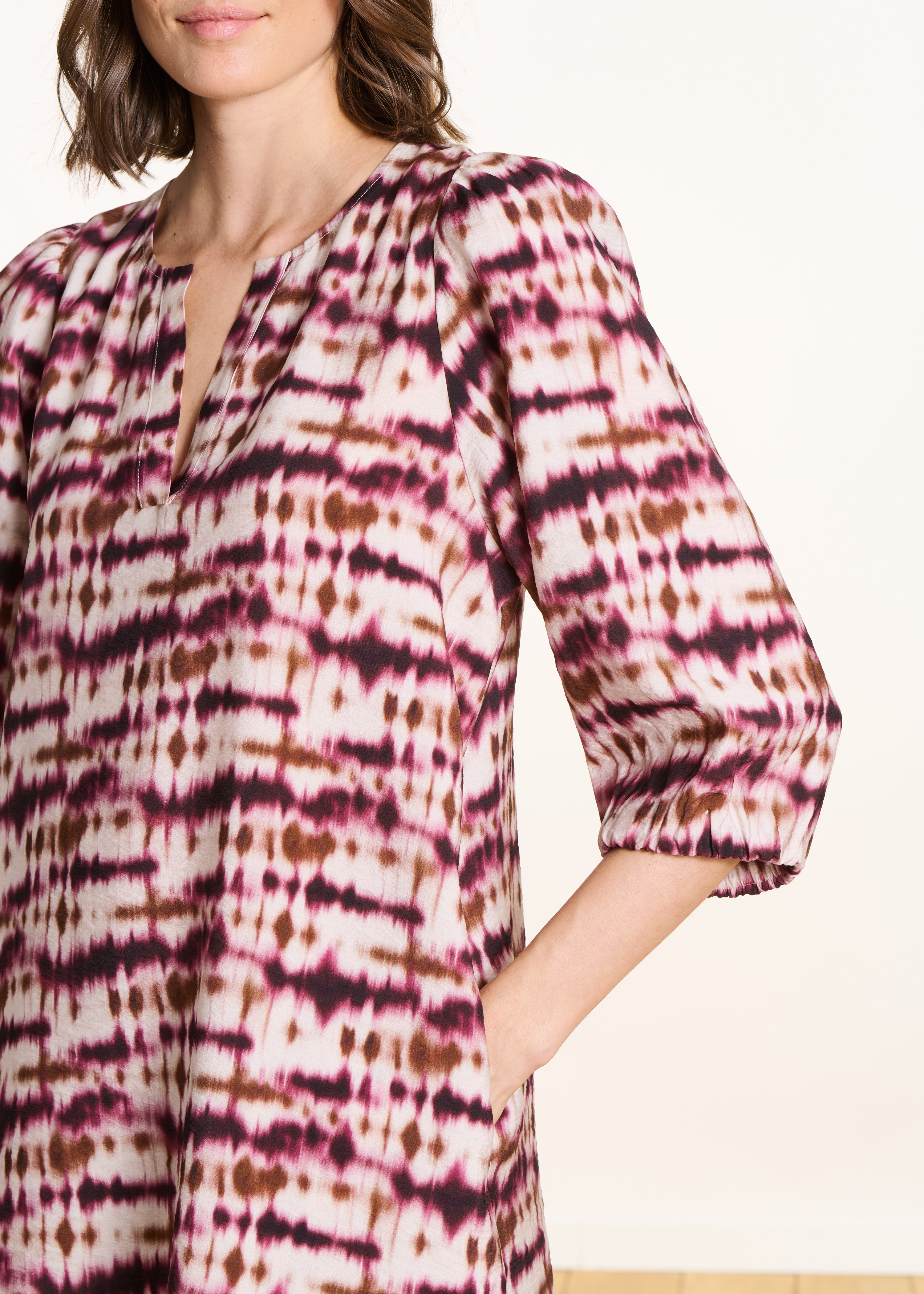 la-f-e-marabout-e-kleid-bordeaux-tie-dye-kurz-viskose image 4