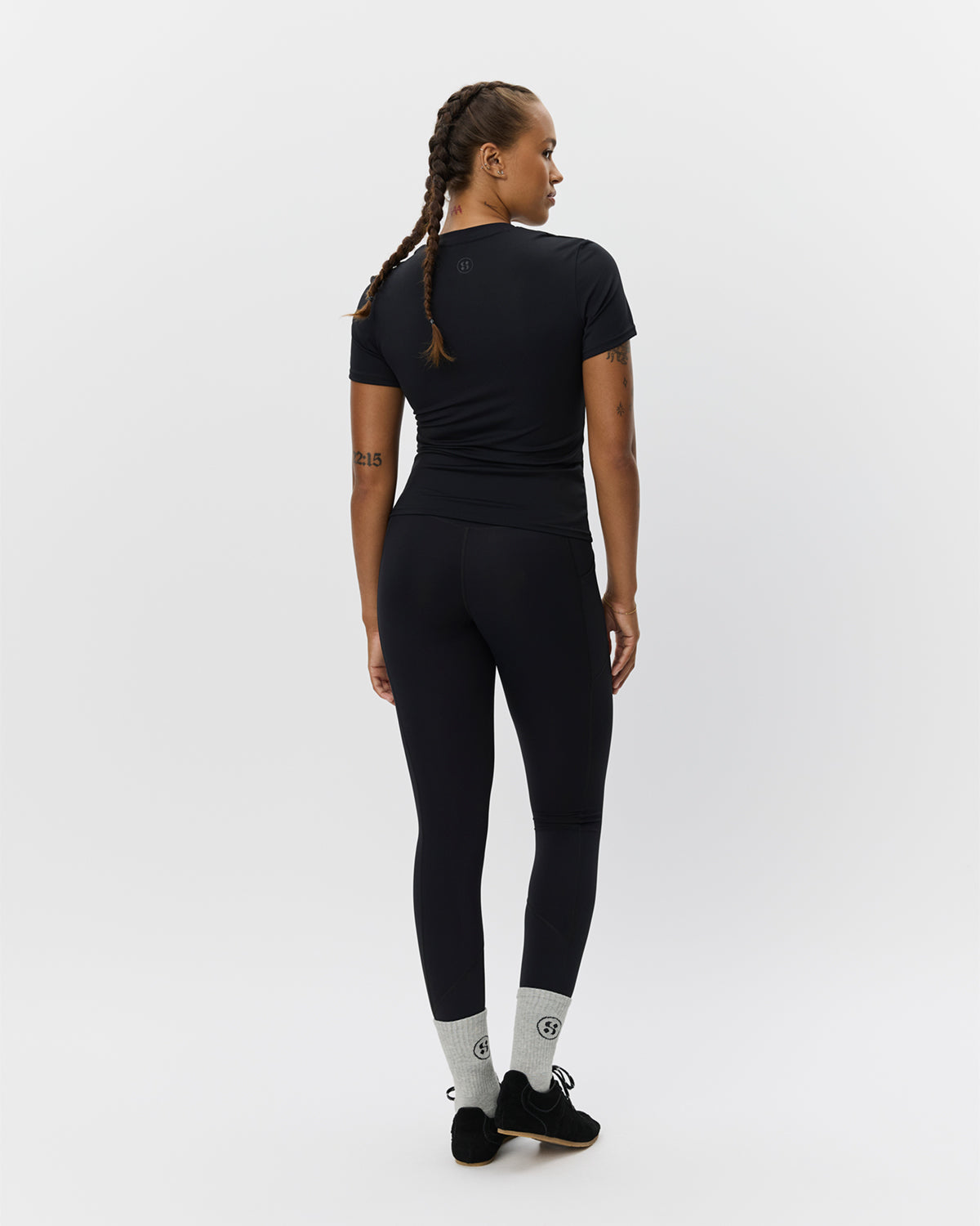 sofie-schnoor-sport-carlyspo-bluse-sporttop-schwarz-reissverschluss image 3