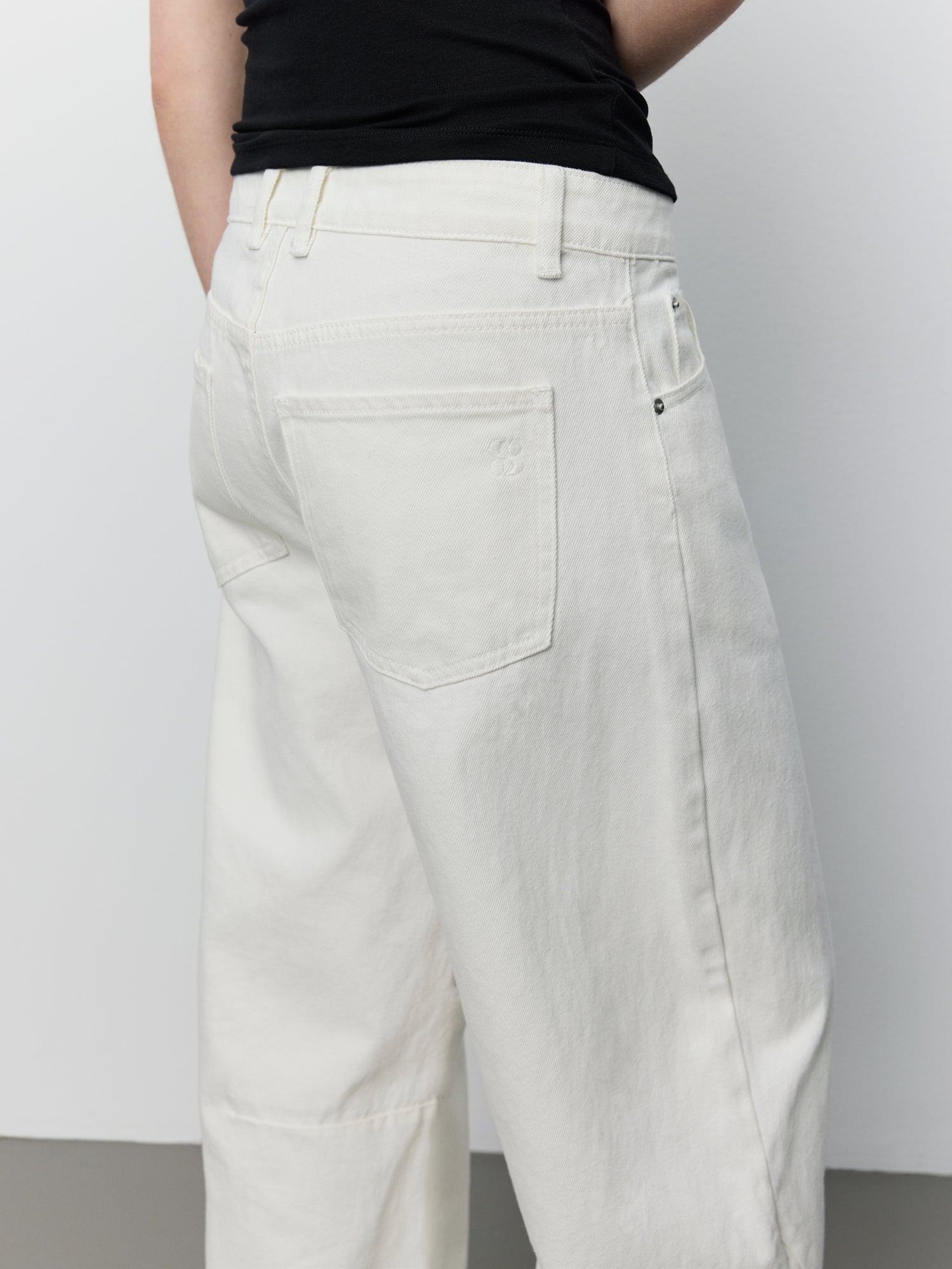 sofie-schnoor-tomarsw-jeans-off-white-barrel-fit-baumwolle image 6