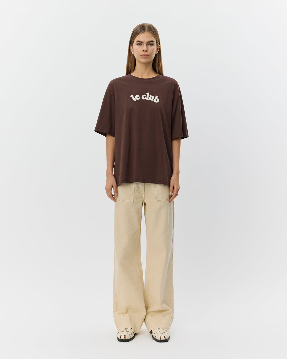 sofie-schnoor-women-maesw-t-shirt-dunkelbraun-oversize image 2
