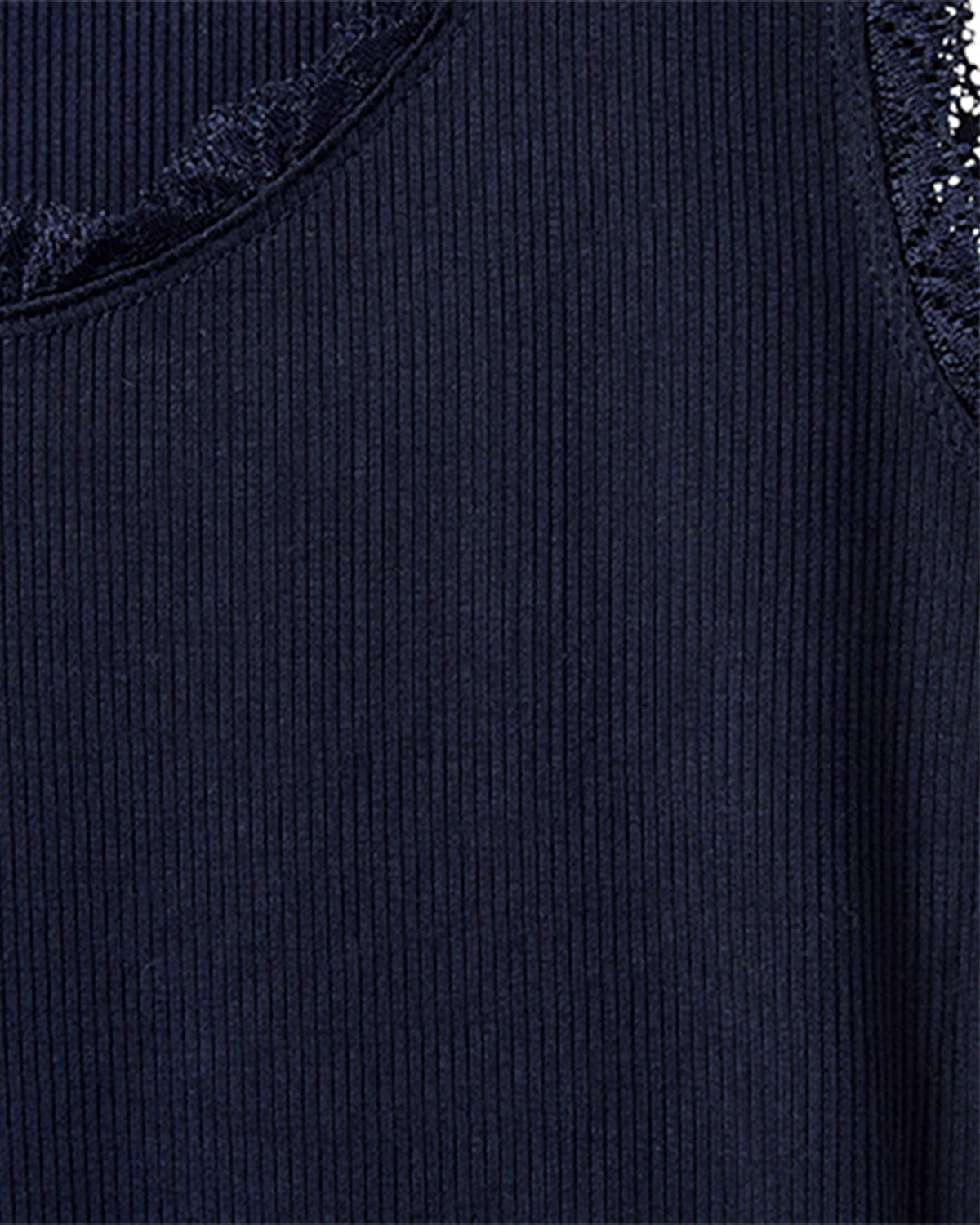 sofie-schnoor-women-ulrikkesw-top-navy-viskose-spitze image 7