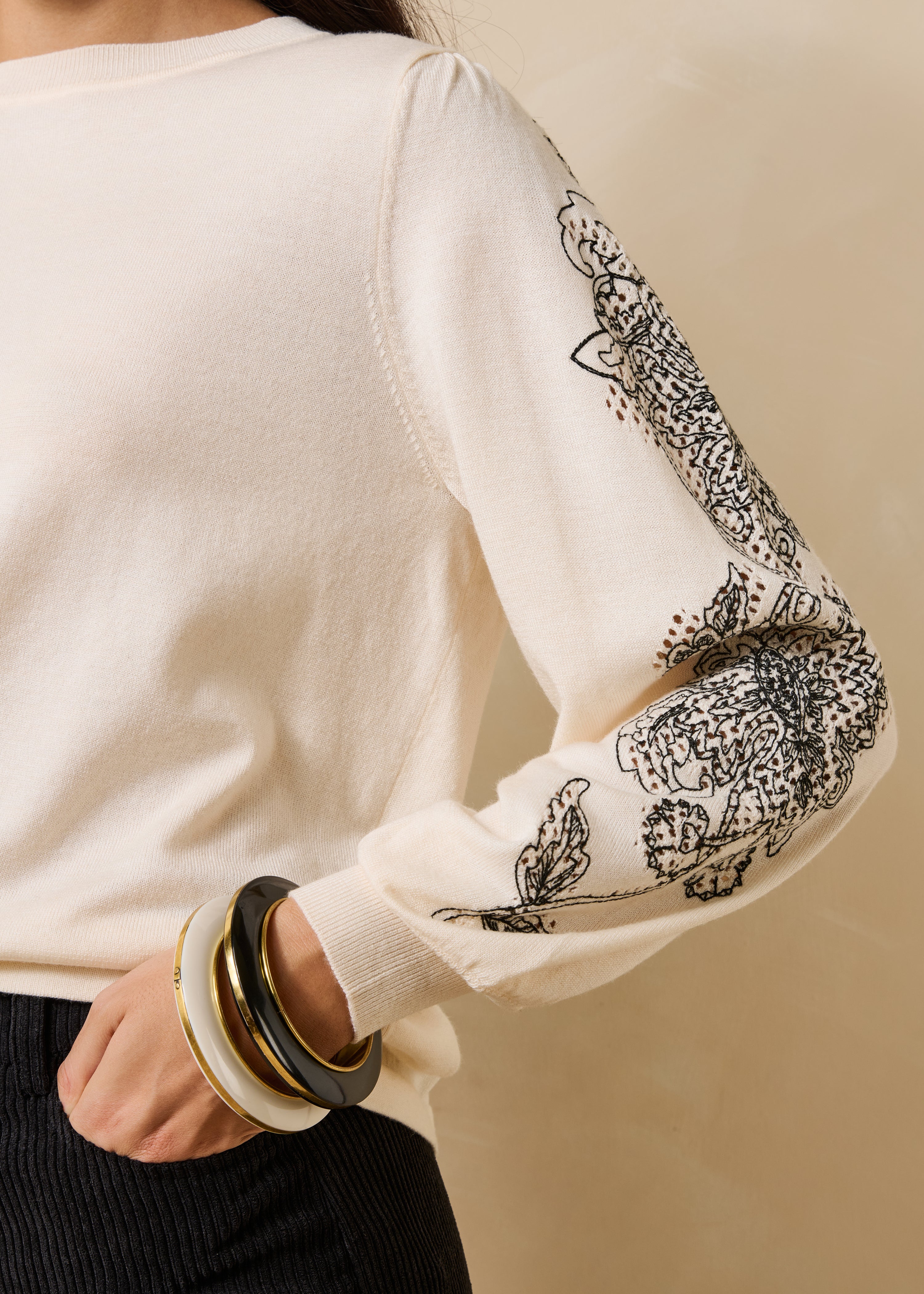 la-f-e-marabout-e-giacomo-pullover-ecru-schwarz-stickerei image 5