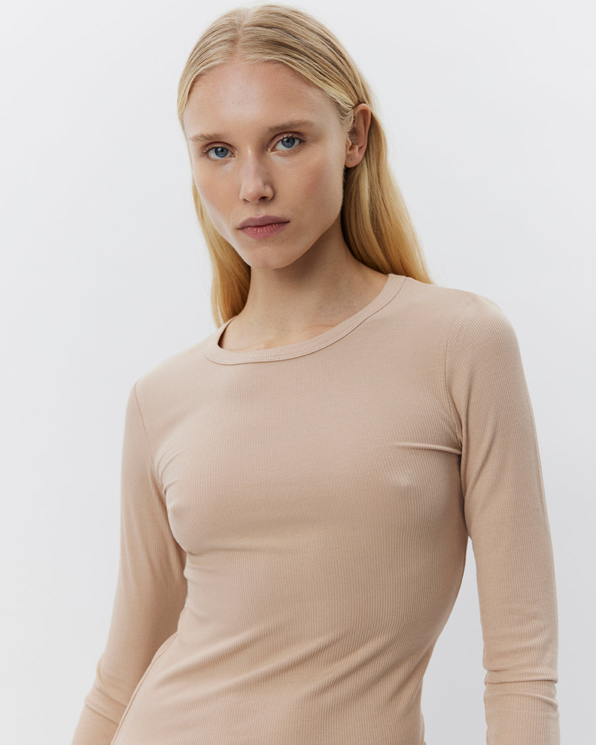 sofie-schnoor-women-petriciasw-langarmshirt-beige-slimfit image 5