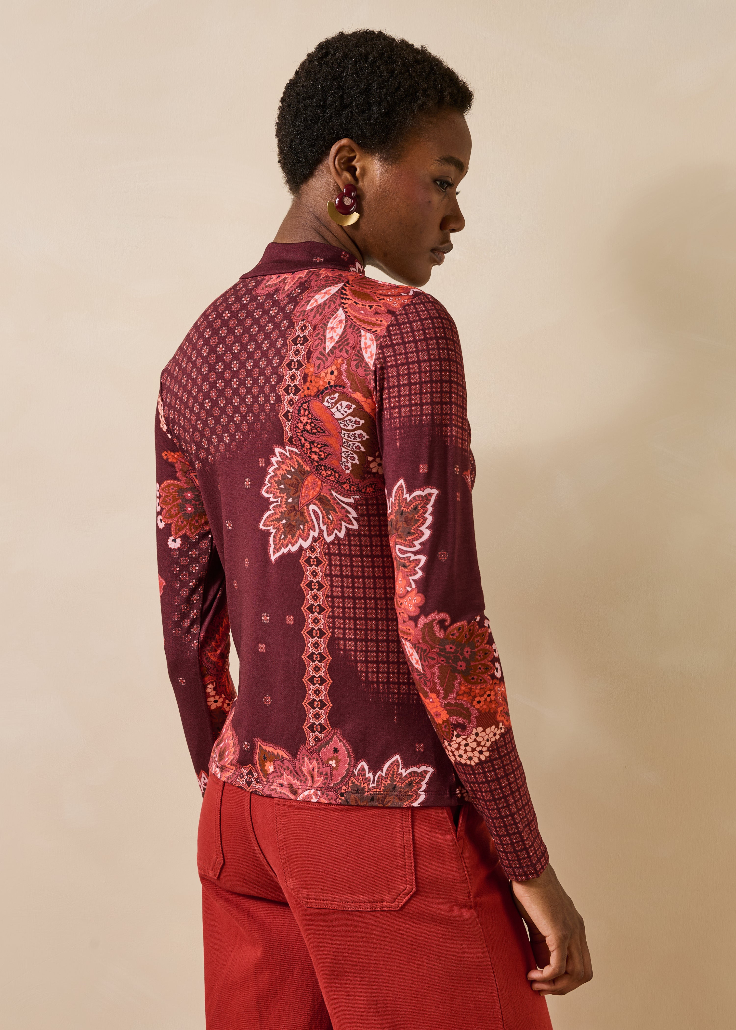 la-f-e-marabout-e-covola-t-shirt-rot-paisley image 3