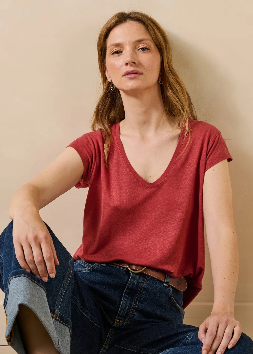 la-f-e-marabout-e-davia-t-shirt-rot-v-ausschnitt image 1