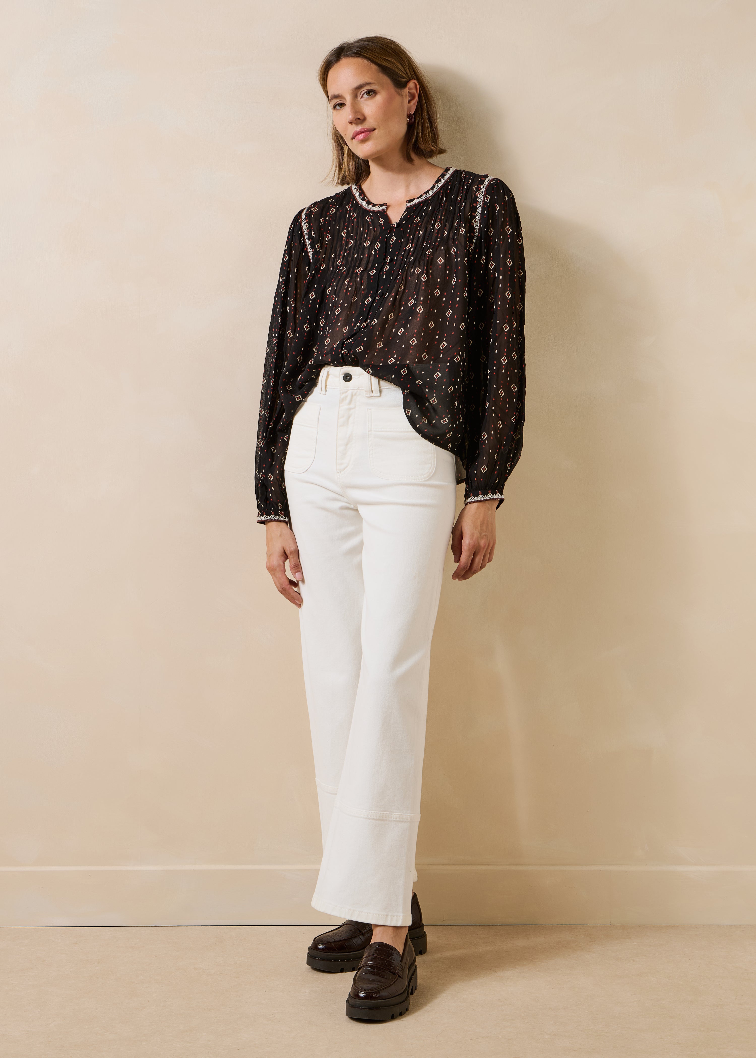 la-f-e-marabout-e-gambri-bluse-schwarz-crepe-stickerei image 3