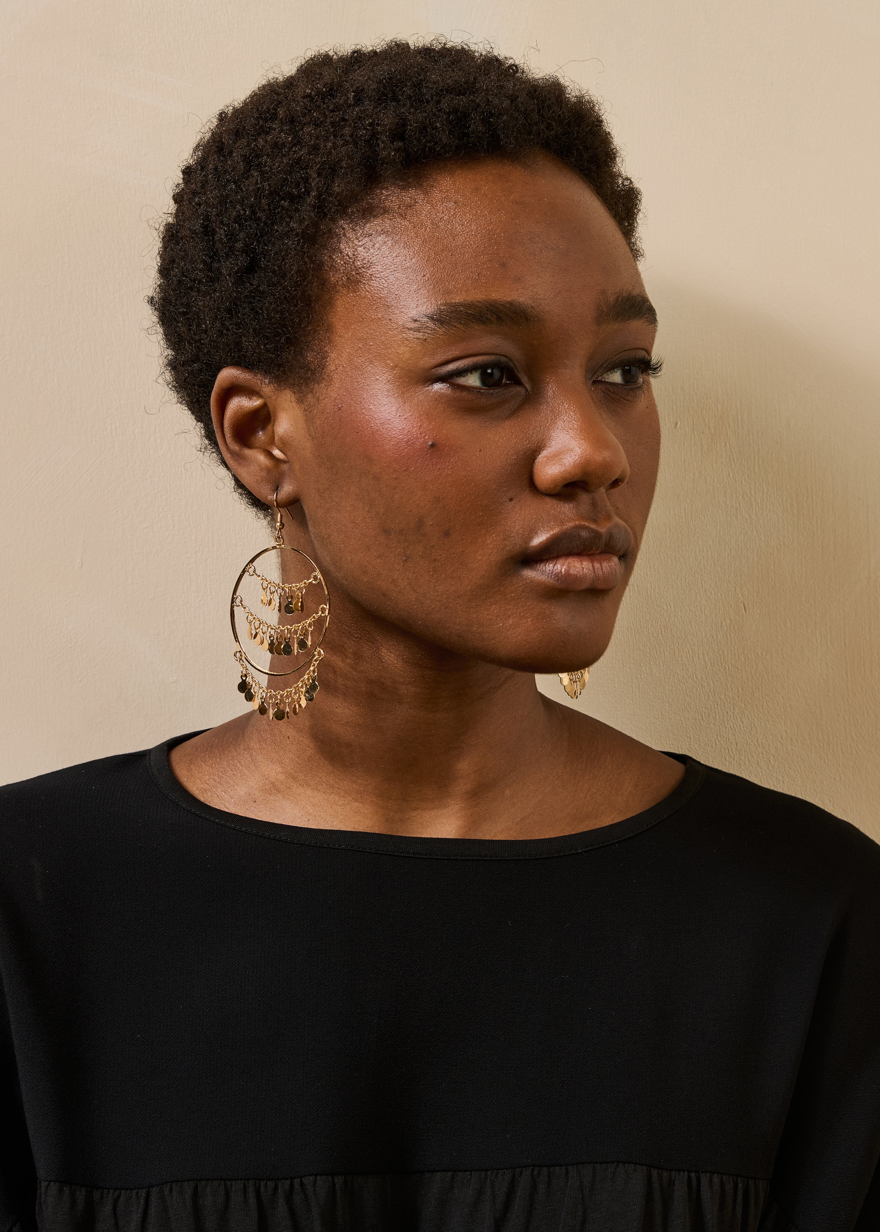 la-f-e-marabout-e-gomnis-ohrringe-gold-h-ngend image 2