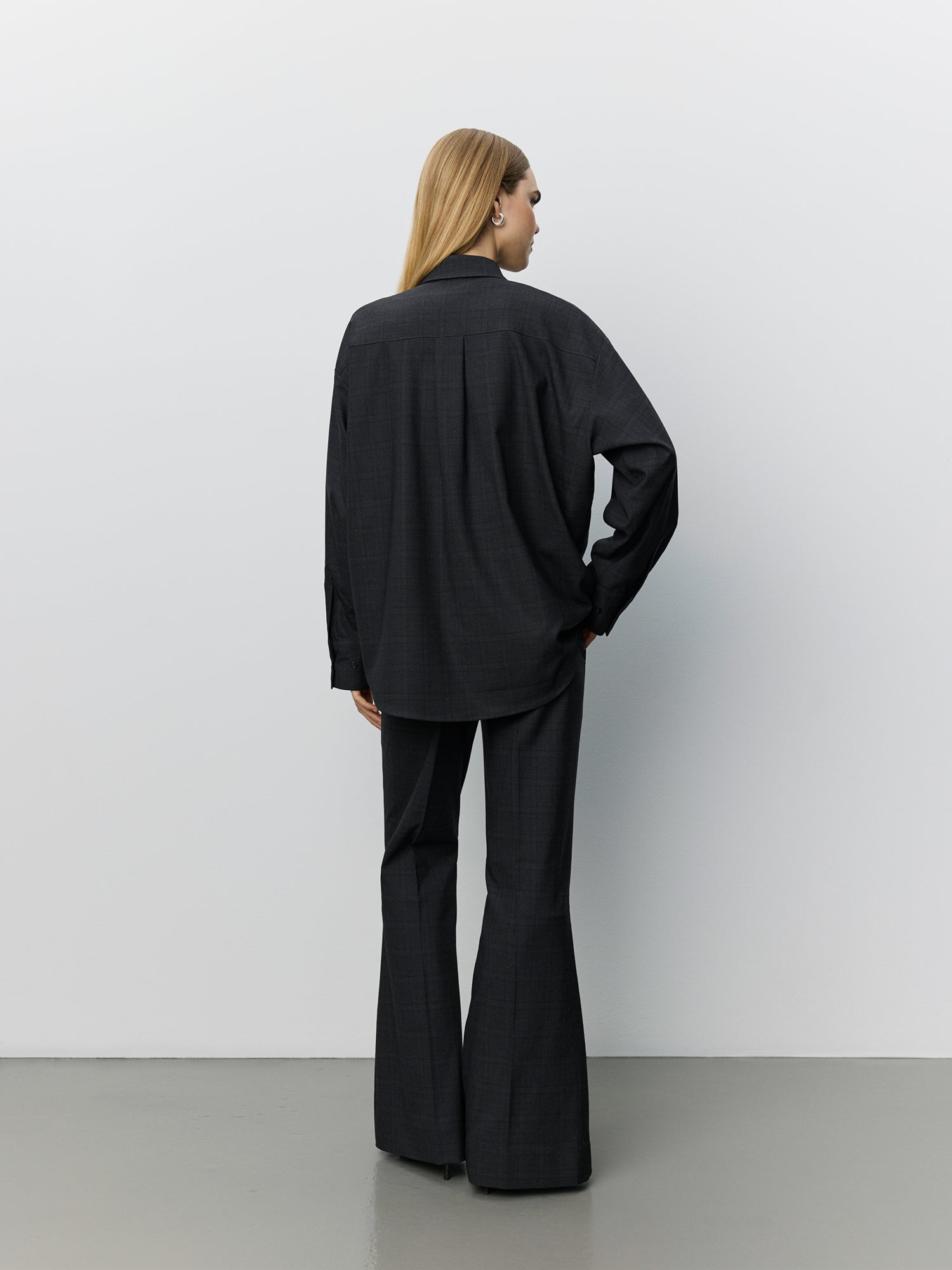 sofie-schnoor-women-simasw-oversized-shirt-grau-karo image 4