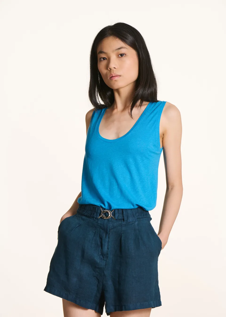la-f-e-marabout-e-tops-tr-gertop-hellblau-lyocell-leinen image 1