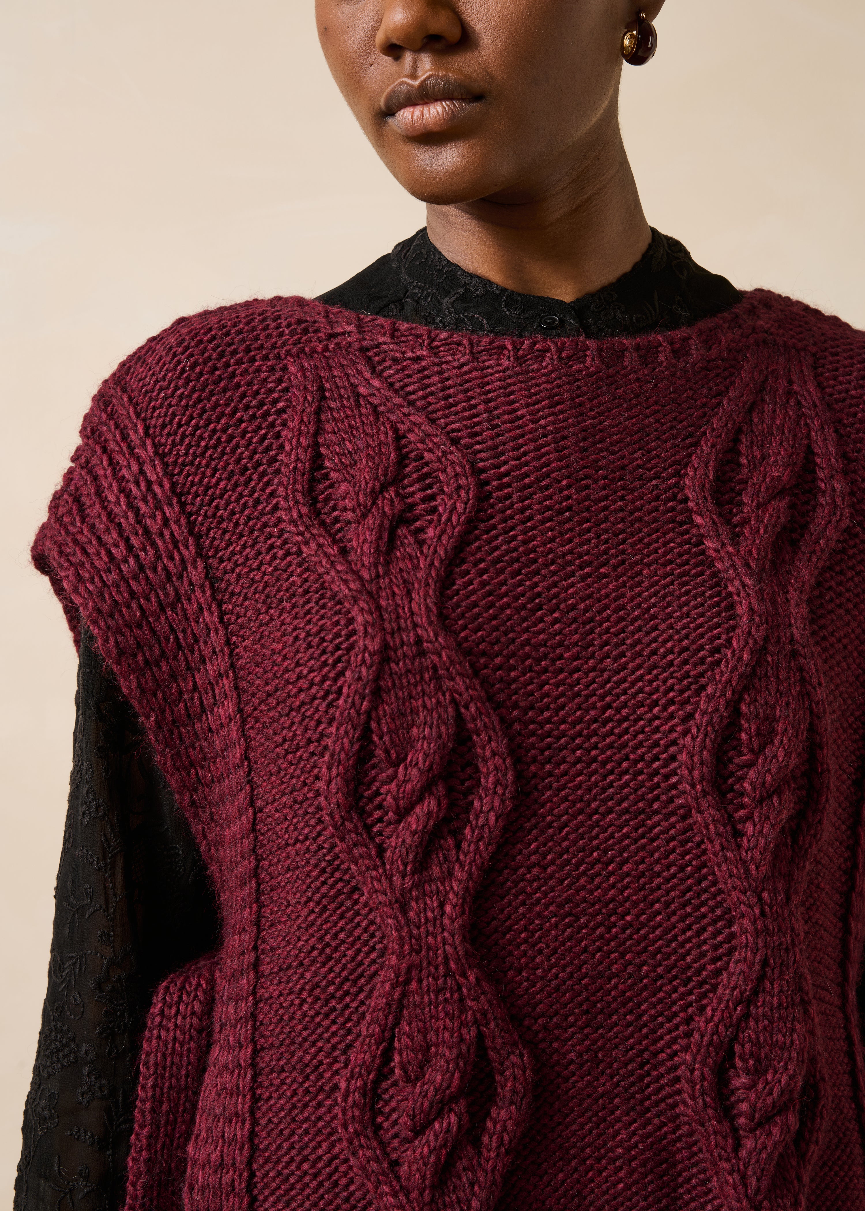 la-f-e-marabout-e-genri-pullover-bordeaux-kurzarm image 5