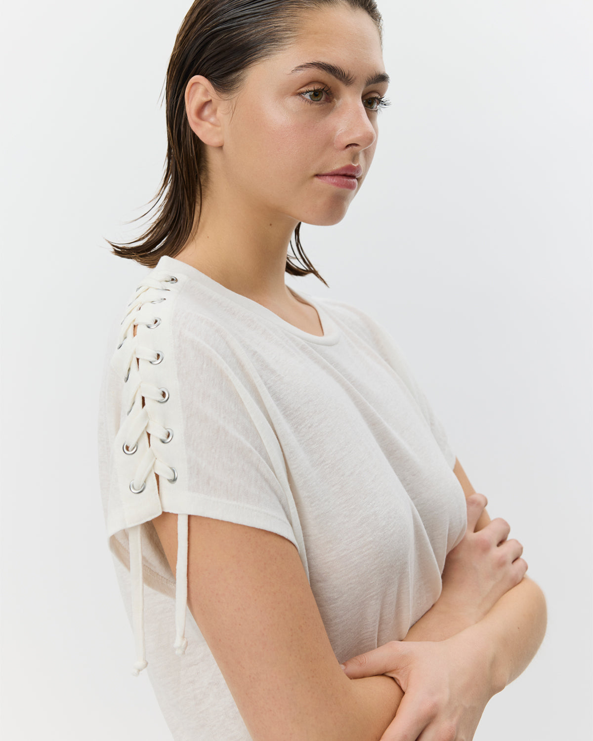 sofie-schnoor-women-aleidsw-t-shirt-s261165-offwhite-leinenmix image 5