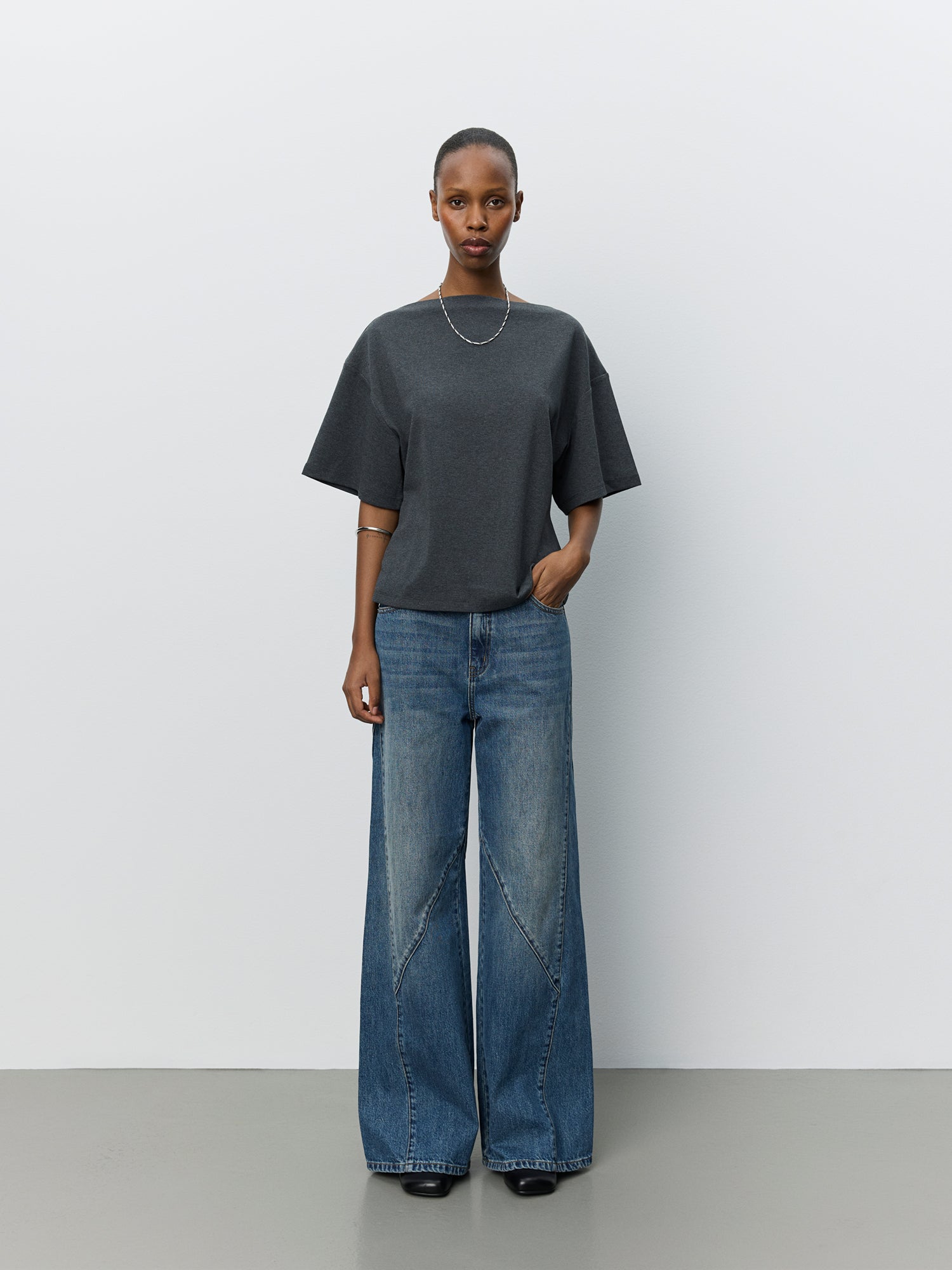 sofie-schnoor-women-teasw-t-shirt-dunkelgrau-meliert-u-boot image 2
