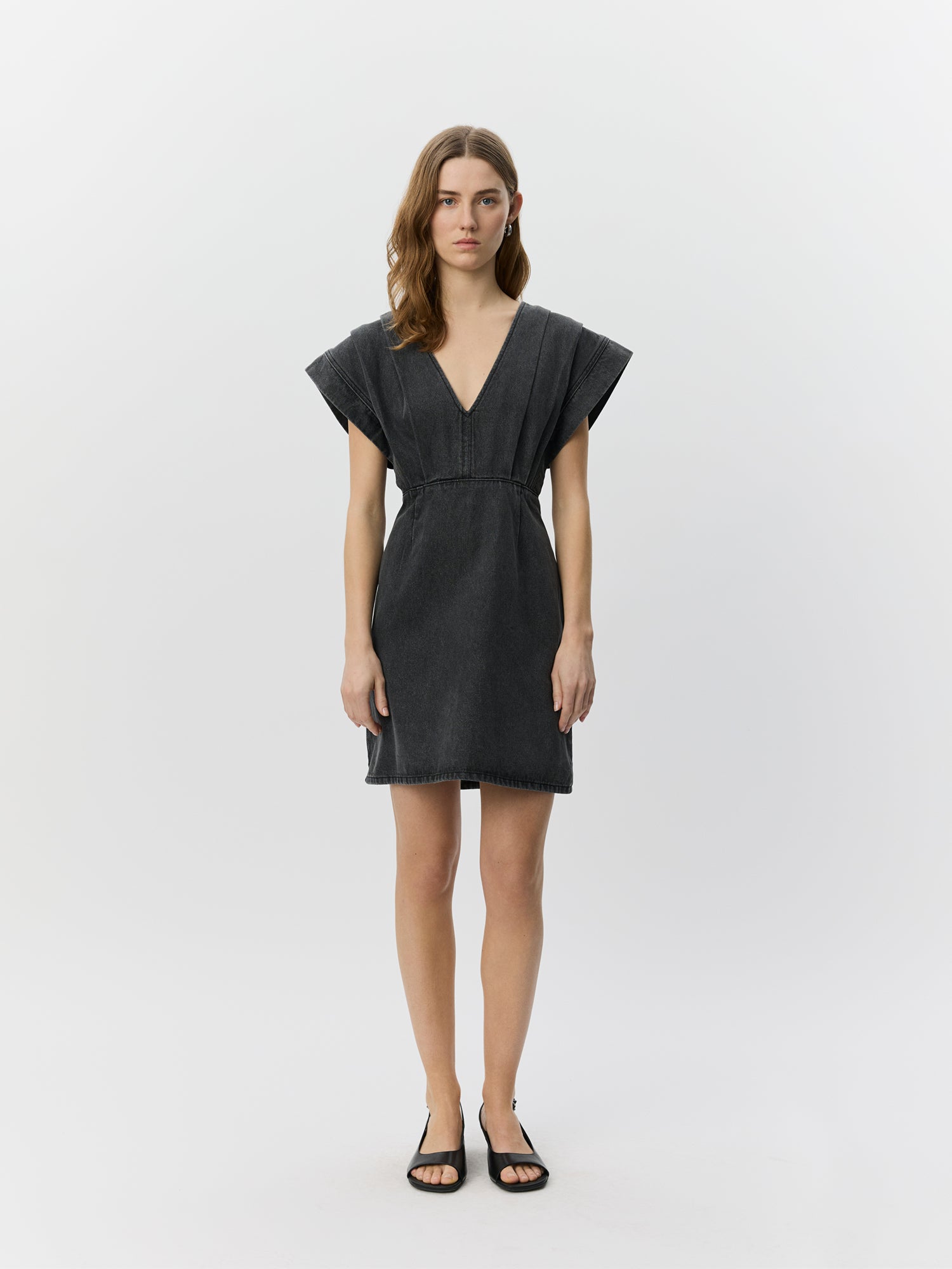 sofie-schnoor-women-enyasw-midi-denim-kleid-schwarz image 2
