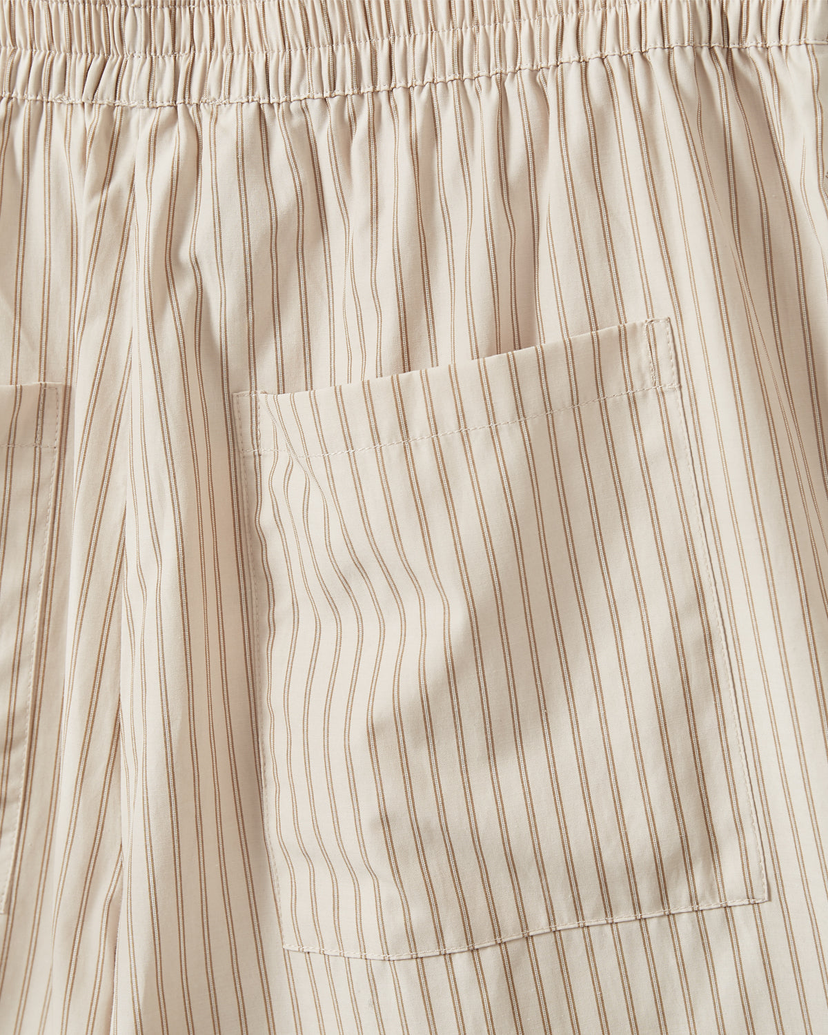 sofie-schnoor-blairsw-bermuda-shorts-off-white-schwarz image 7