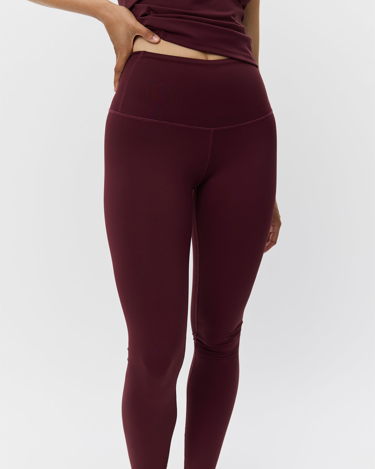 sofie-schnoor-sport-adelaspo-leggings-burgundy-yoga image 6