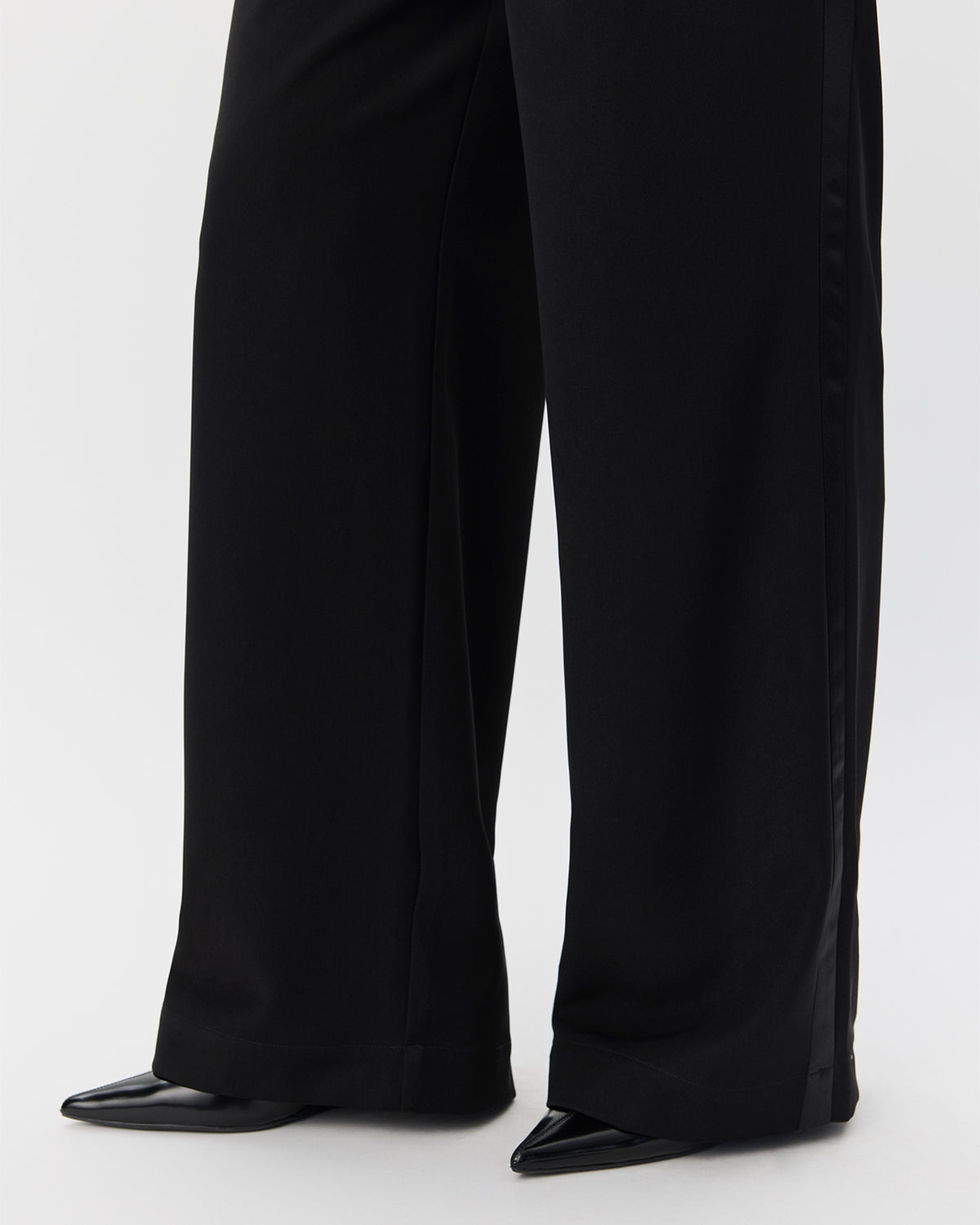 sofie-schnoor-women-livsw-hose-schwarz-weites-bein-mid-waist image 6