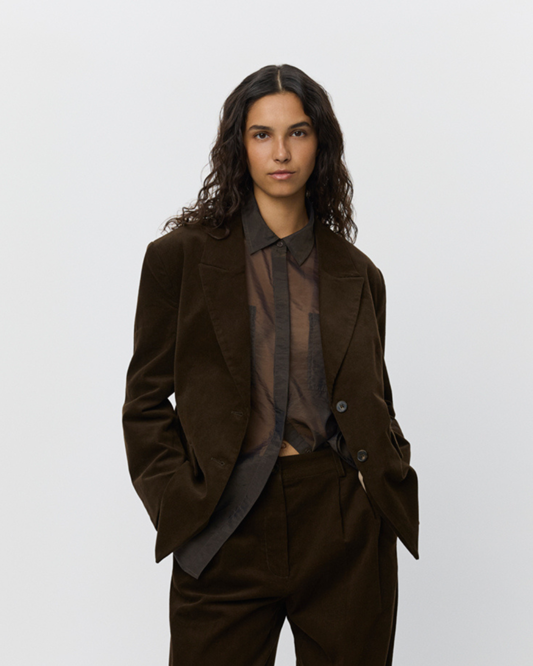 sofie-schnoor-pennysw-blazer-damen-dunkelbraun-samt-baumwolle image 5