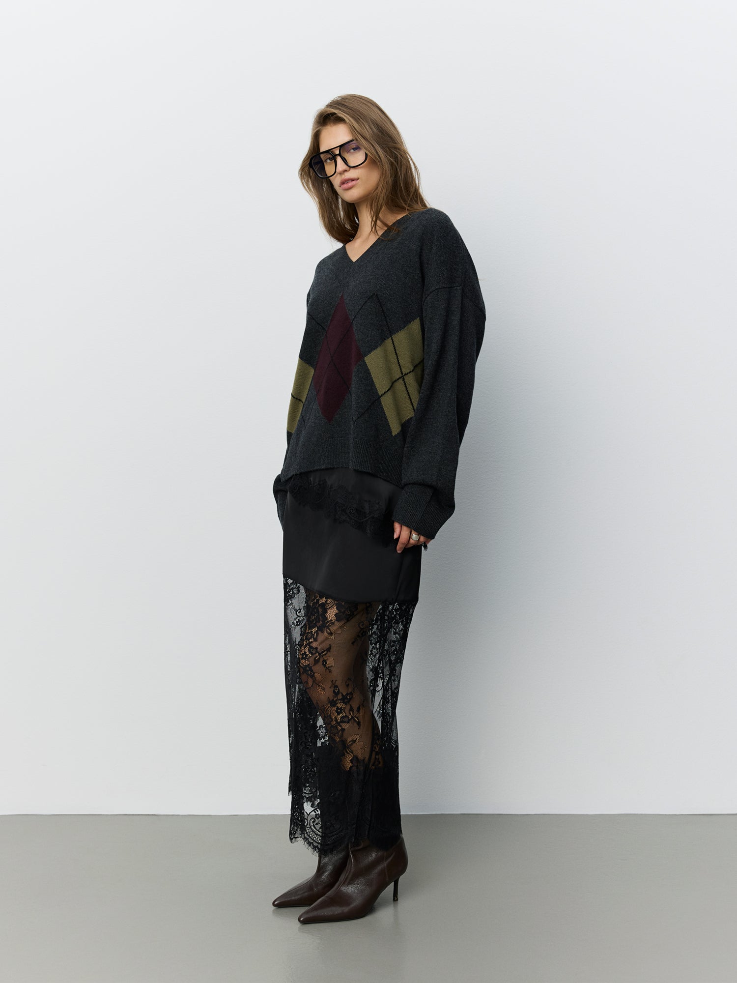 sofie-schnoor-women-paleasw-strickpullover-dunkelgrau-merino image 3