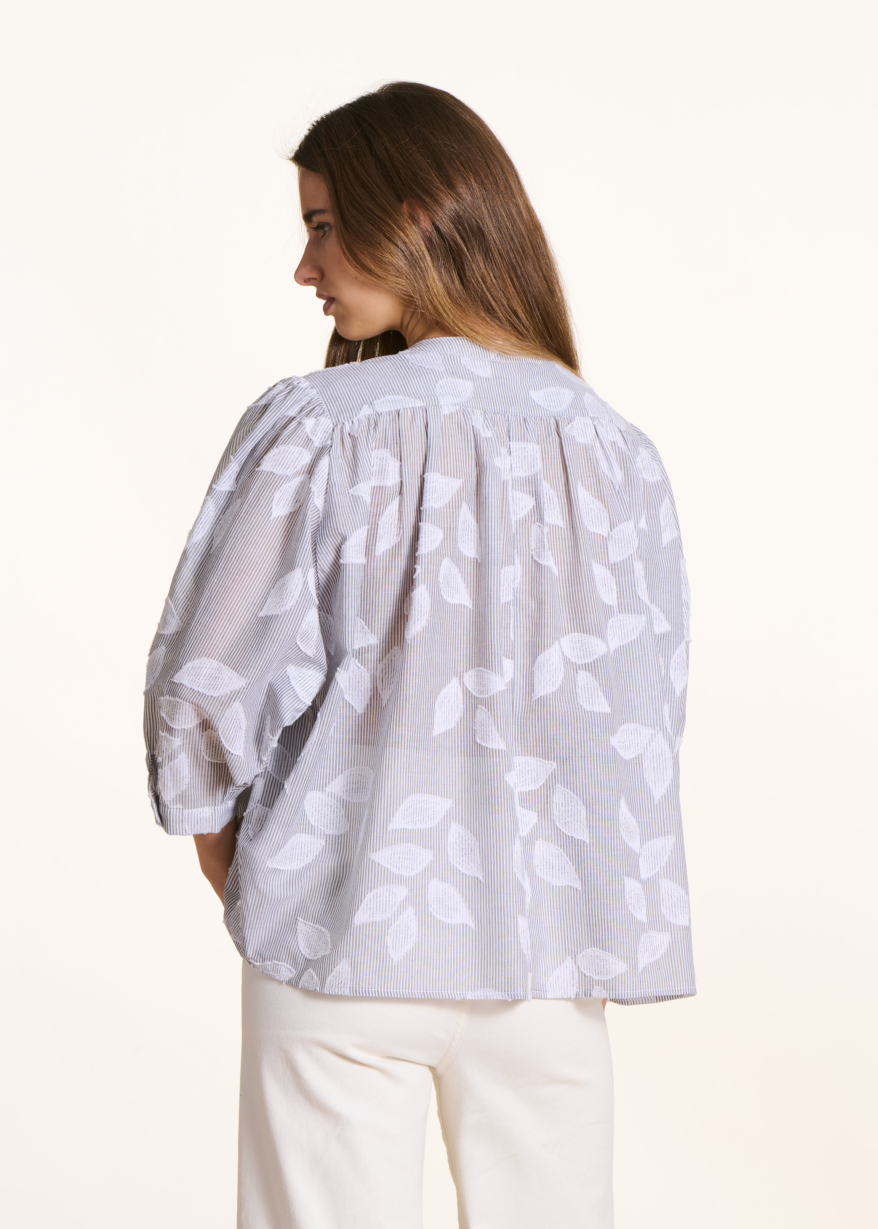 la-f-e-marabout-e-douwina-bluse-schwarz-baumwolle-floral image 3