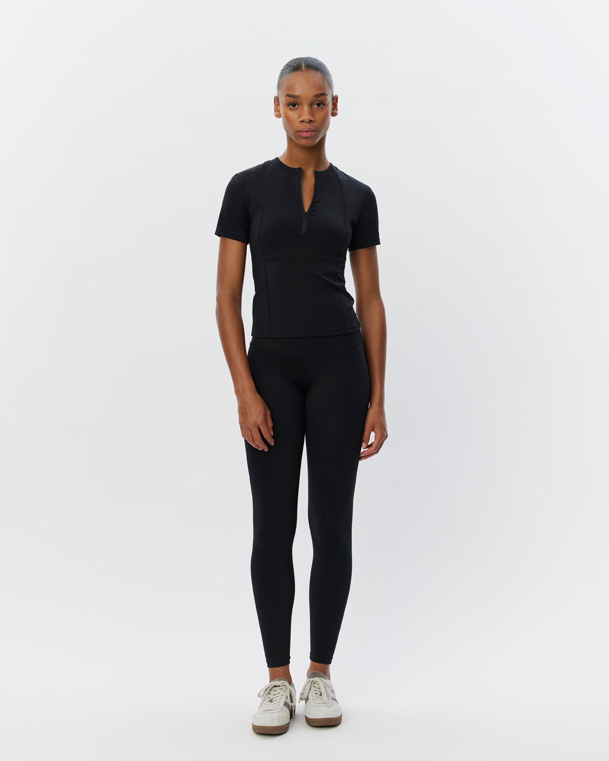 sofie-schnoor-sport-carlyspo-bluse-sporttop-schwarz-reissverschluss image 2