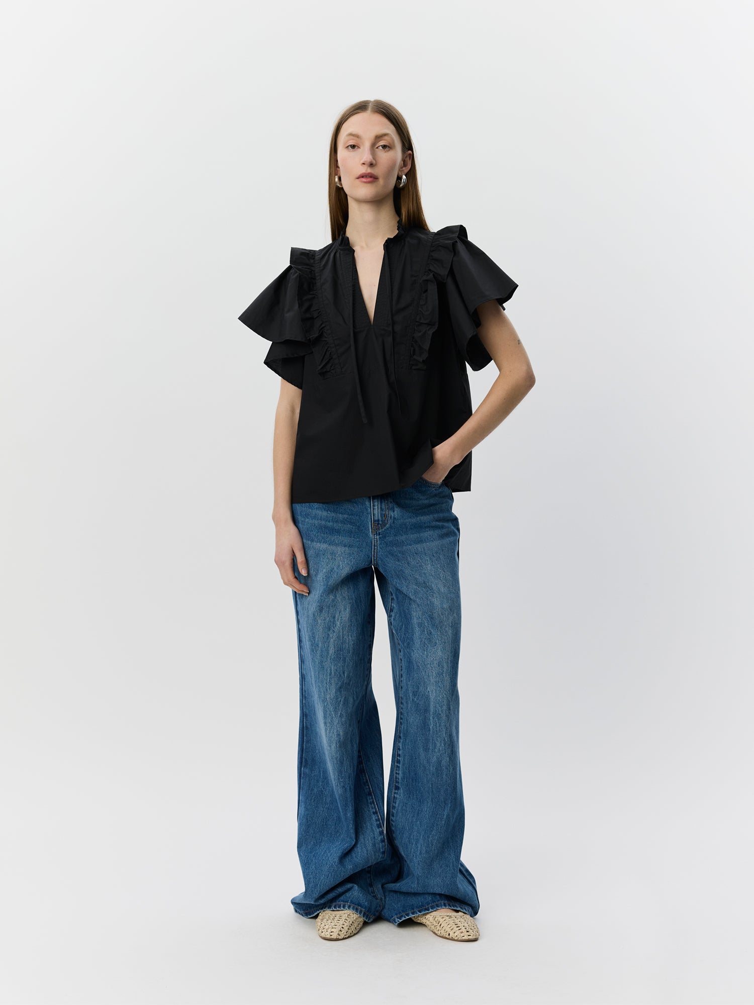 sofie-schnoor-women-merlindasw-s262117-bluse-schwarz-baumwolle image 2