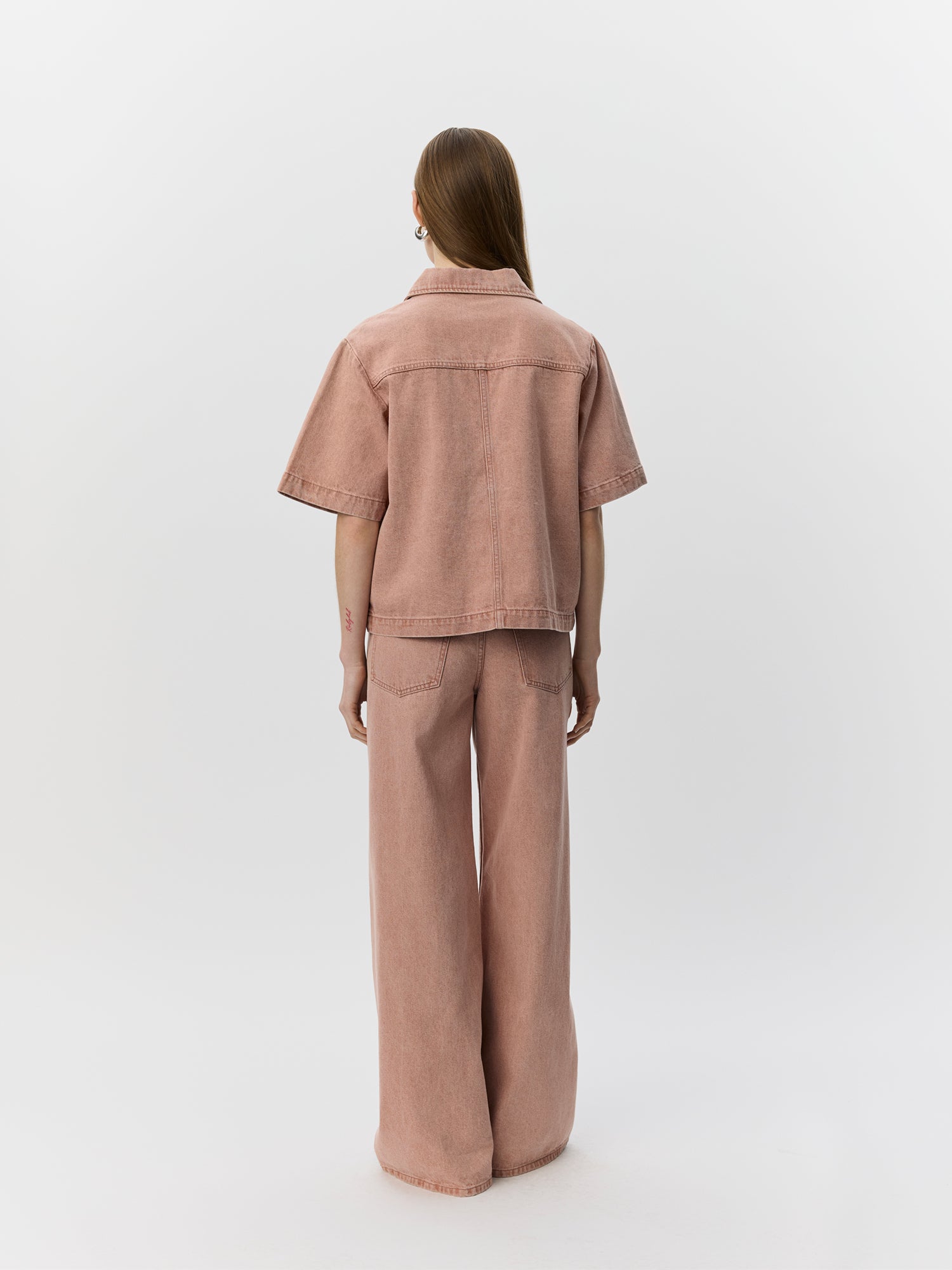 sofie-schnoor-women-manjasw-denimhemd-rose-kurzarm-oversize image 4