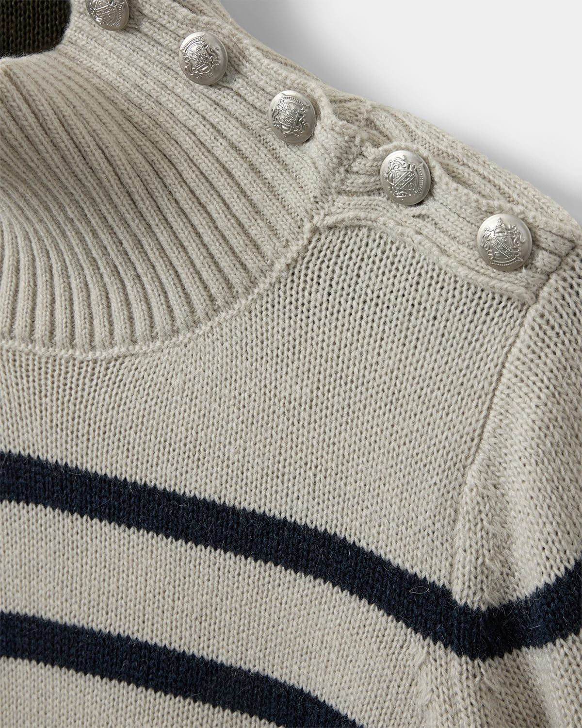 sofie-schnoor-women-margaretsw-pullover-grau-gestreift image 7