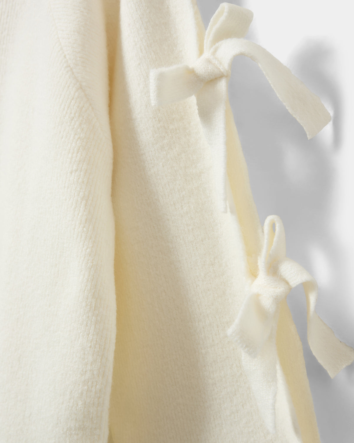 sofie-schnoor-young-permelisy-knit-pullover-off-white-schleife image 3